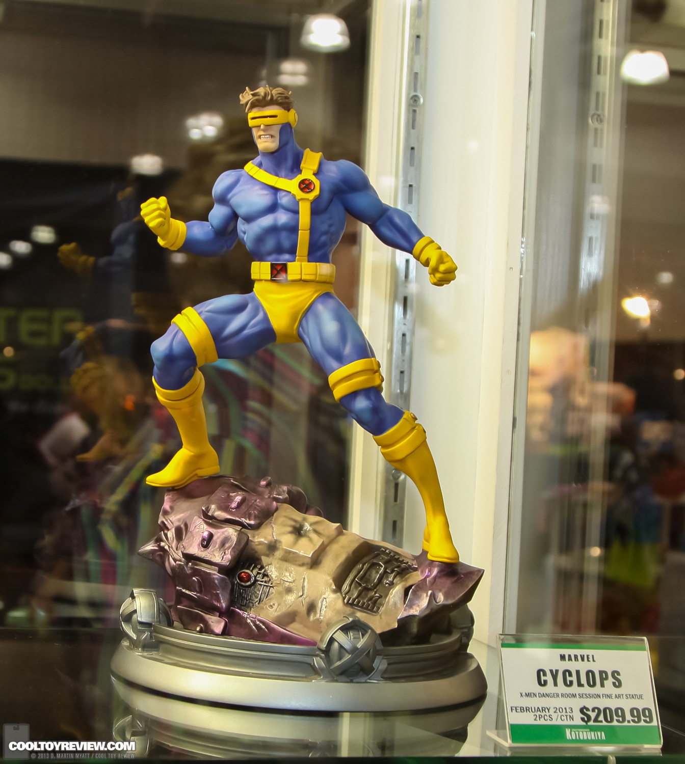 2013_International_Toy_Fair_Kotobukiya-03.jpg