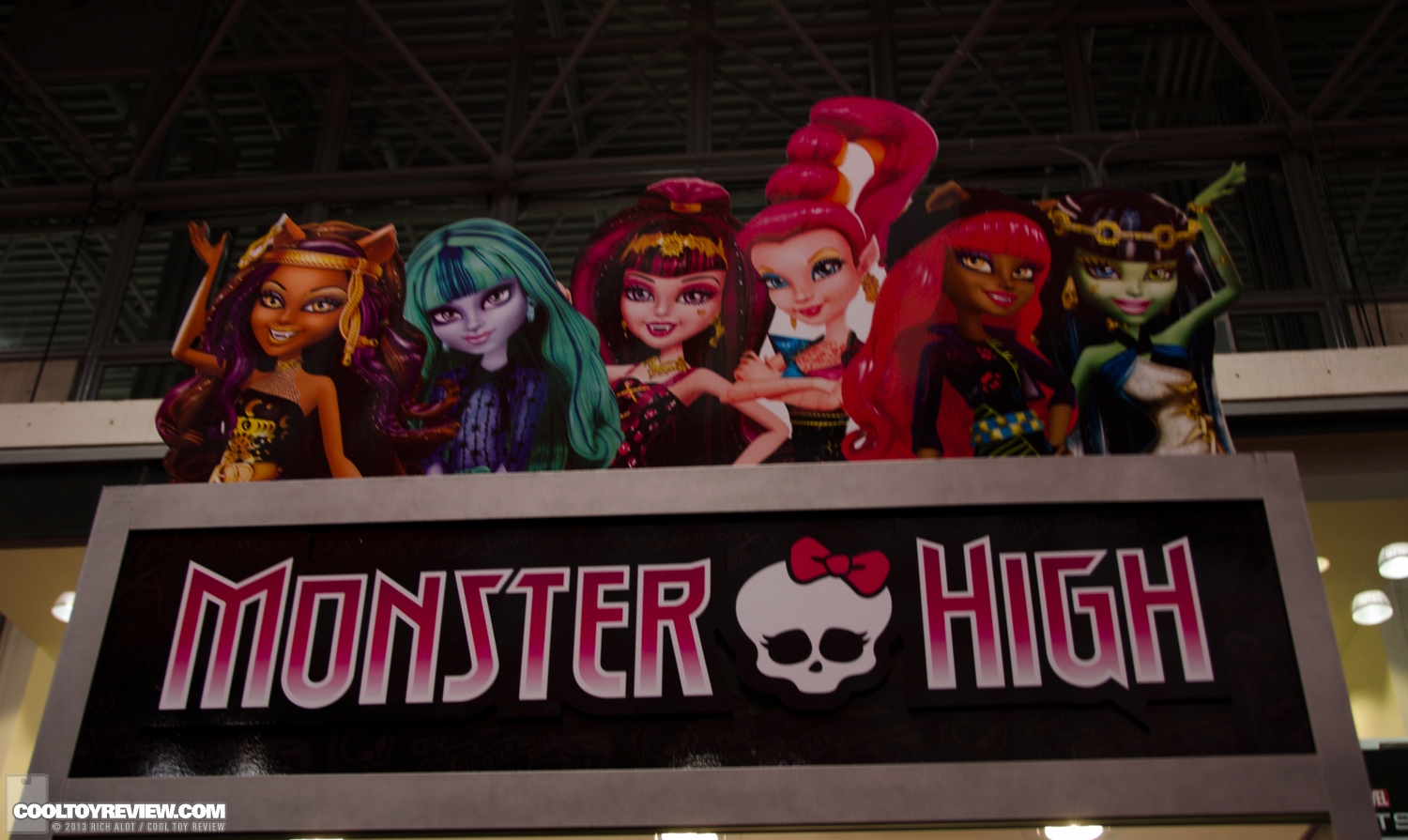 Mattel_Monster-High-01.JPG