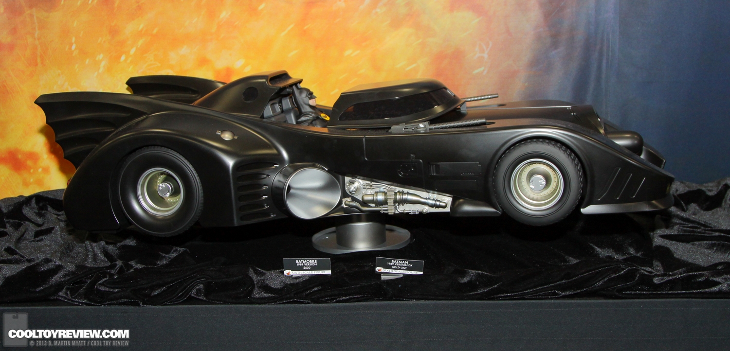 Hot Toys 1989 Batmobile