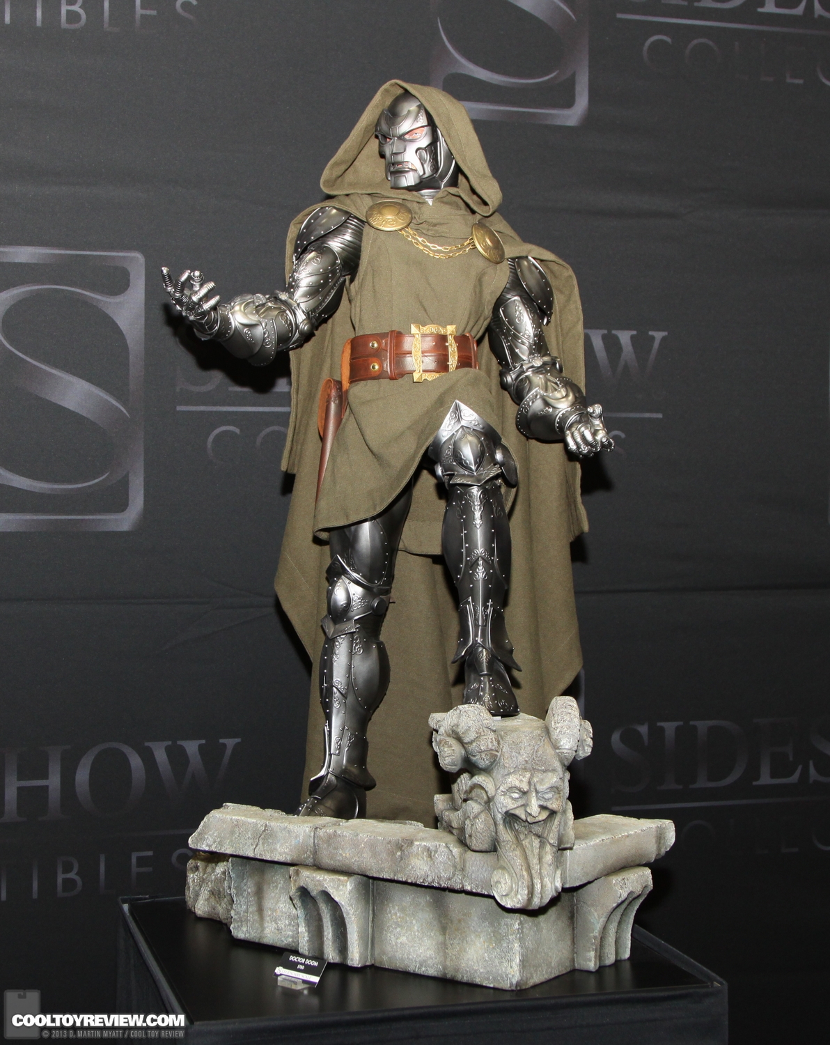 SDCC_2013_Sideshow_Collectibles_Saturday-025.jpg
