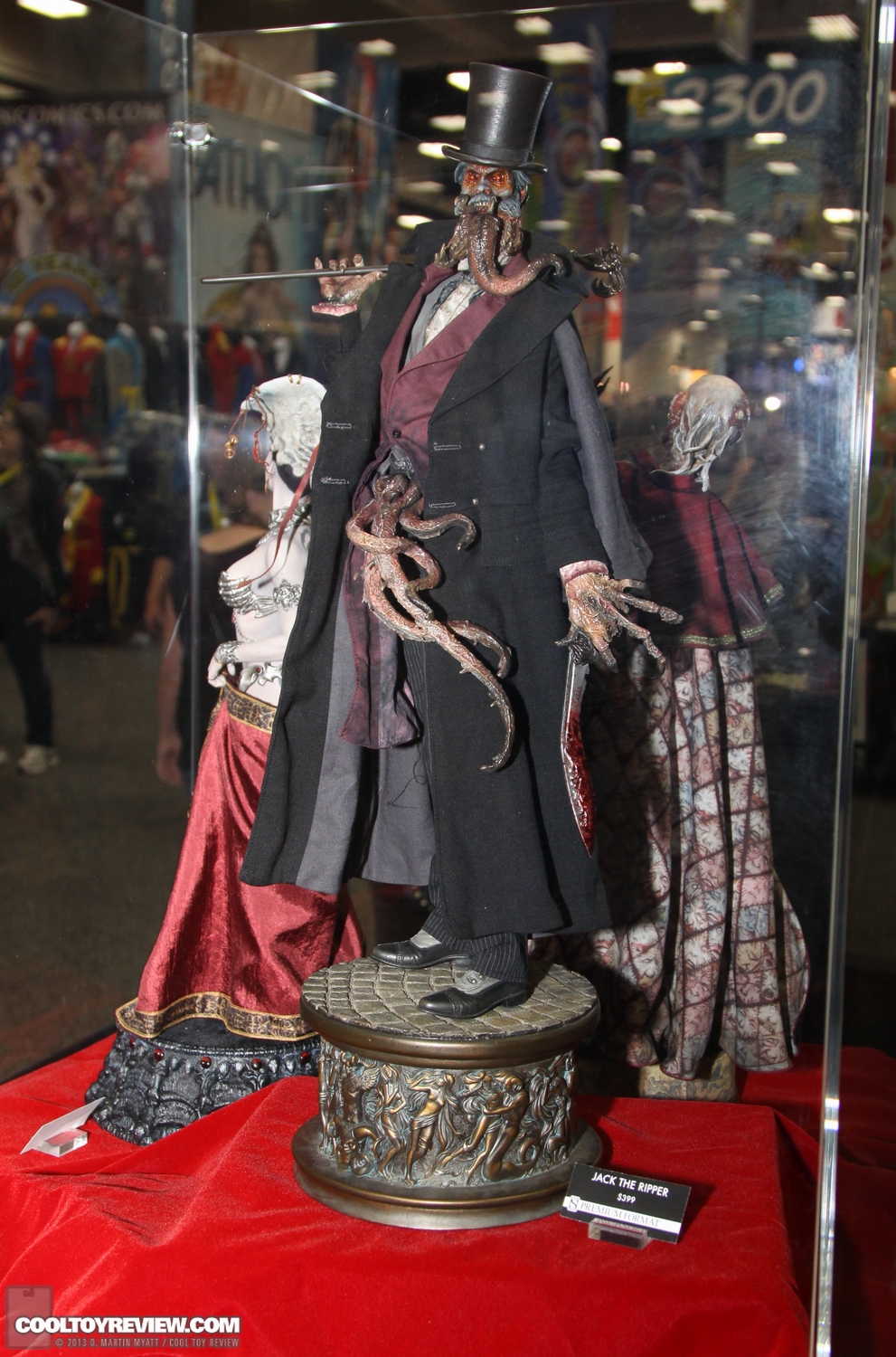 SDCC_2013_Sideshow_Collectibles_Saturday-083.jpg
