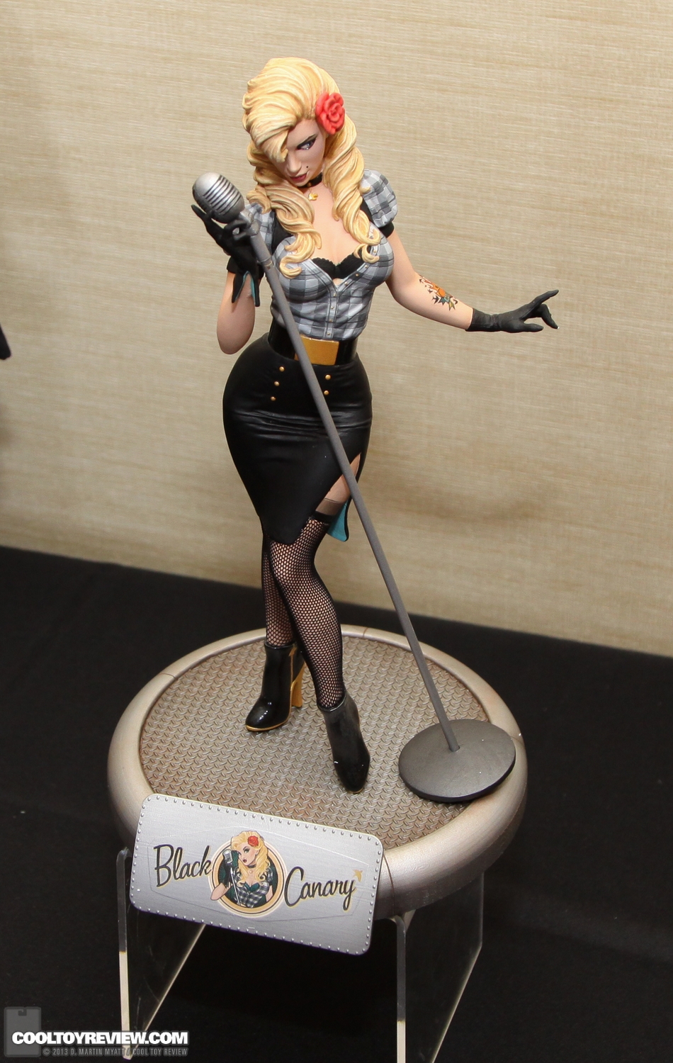 SDCC_2013_DC_Collectibles_Wed-034.jpg