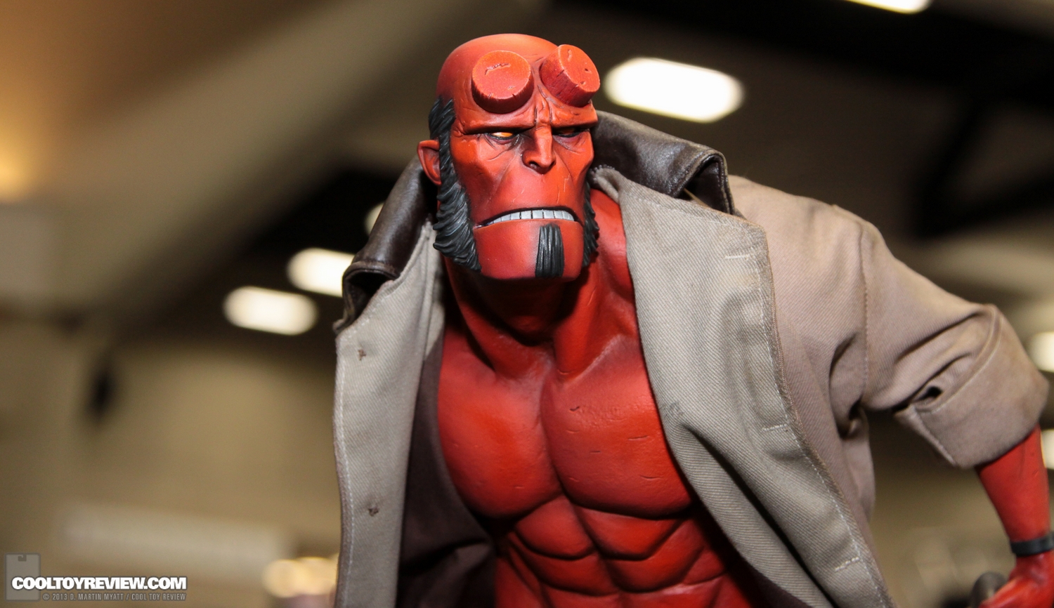 SDCC_2013_Sideshow_Collectibles_Thursday-005.jpg