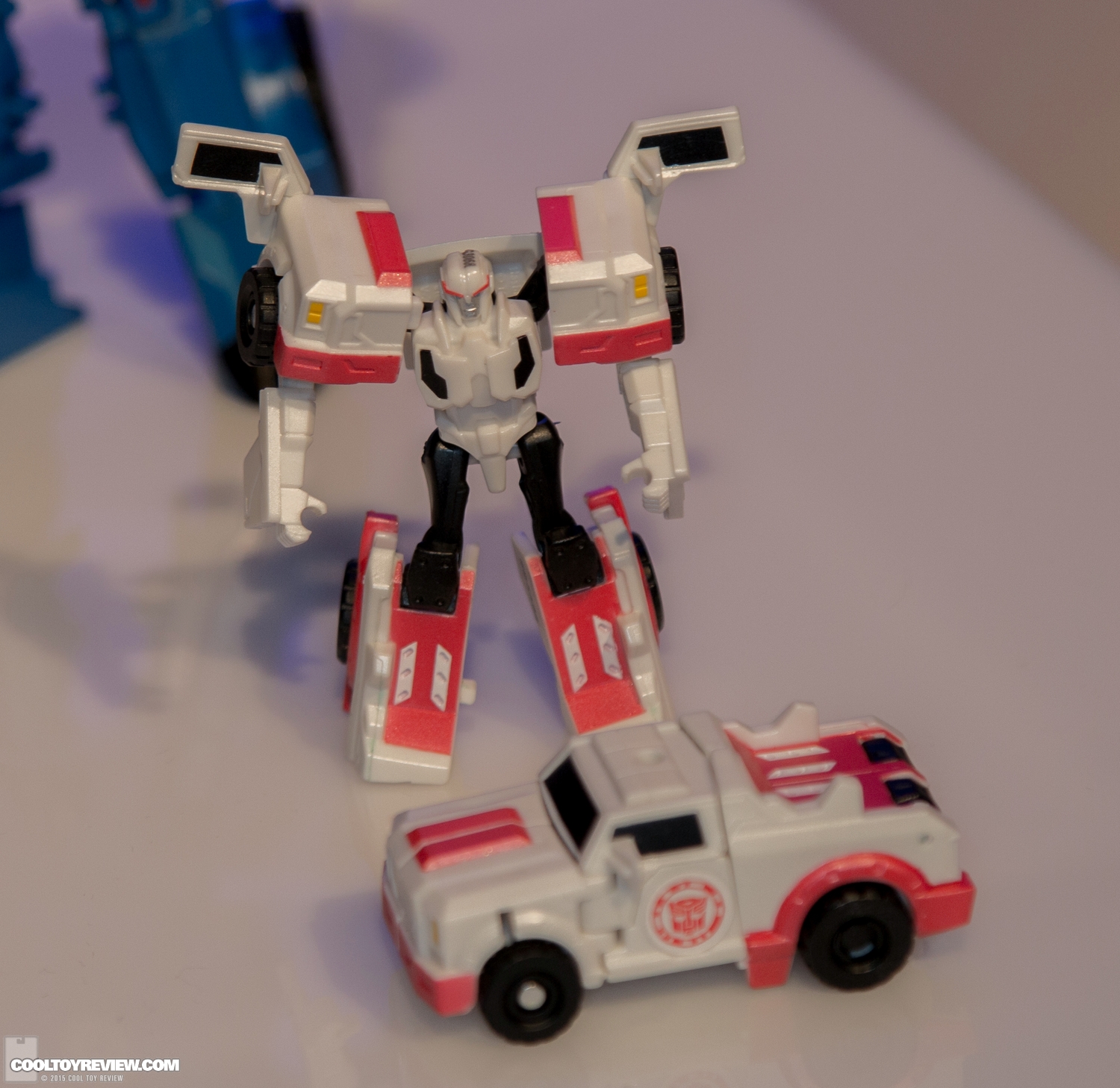 NYCC-2015-Hasbro-Transformers-009.jpg