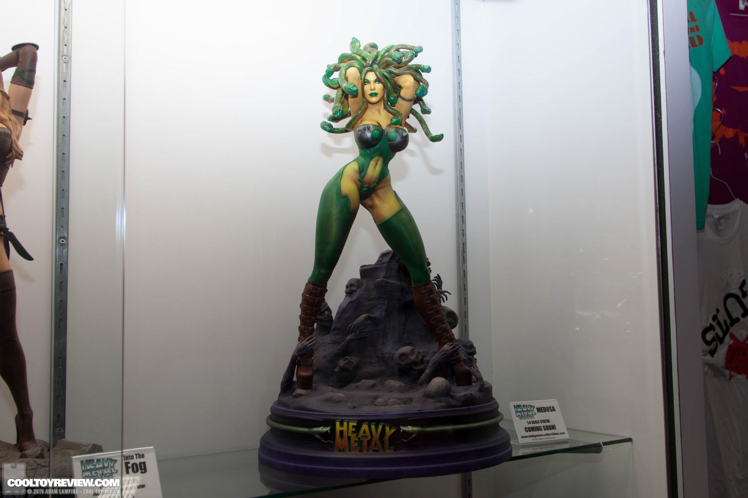 san-diego-comic-con-2015-hollywood-collectibles-group-009.jpg