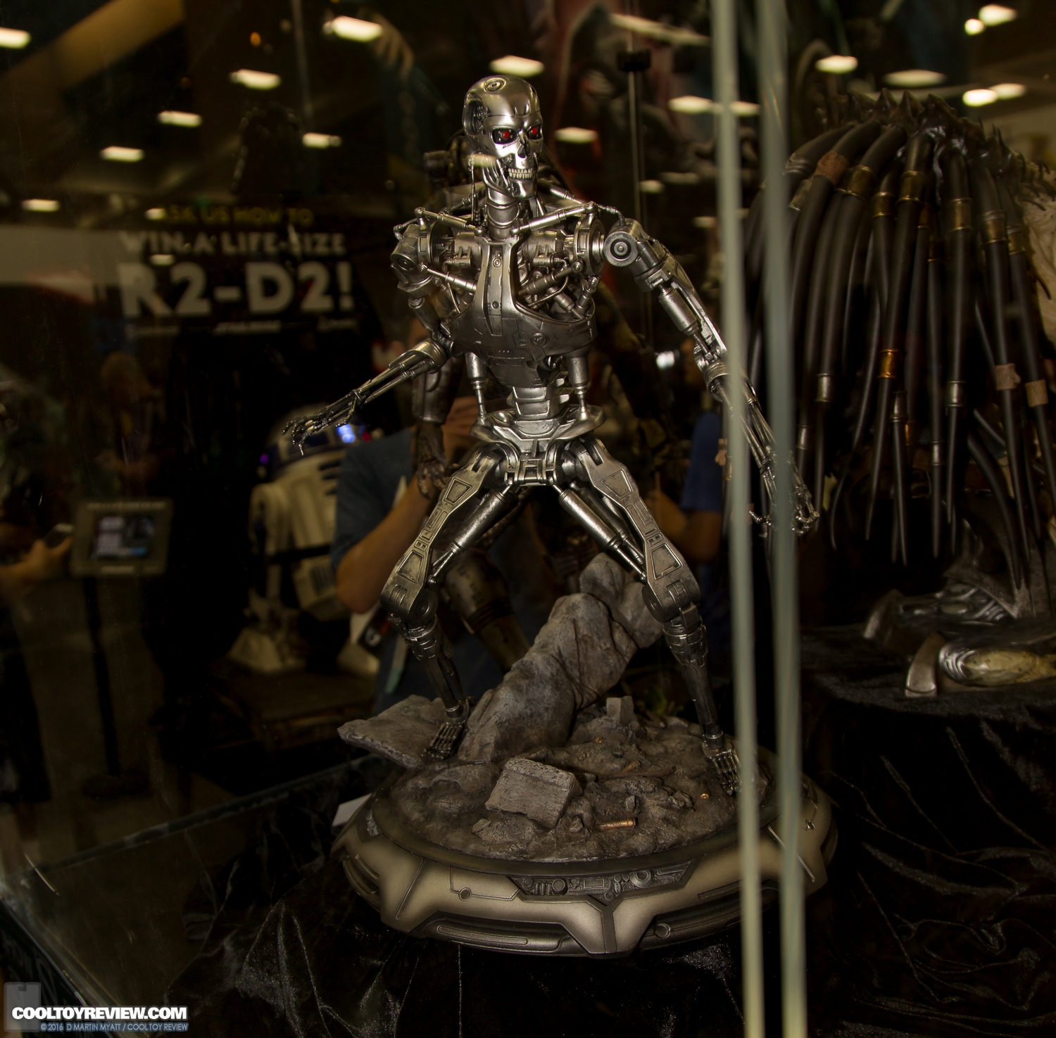 2016-SDCC-Sideshow-Collectibles-011.jpg
