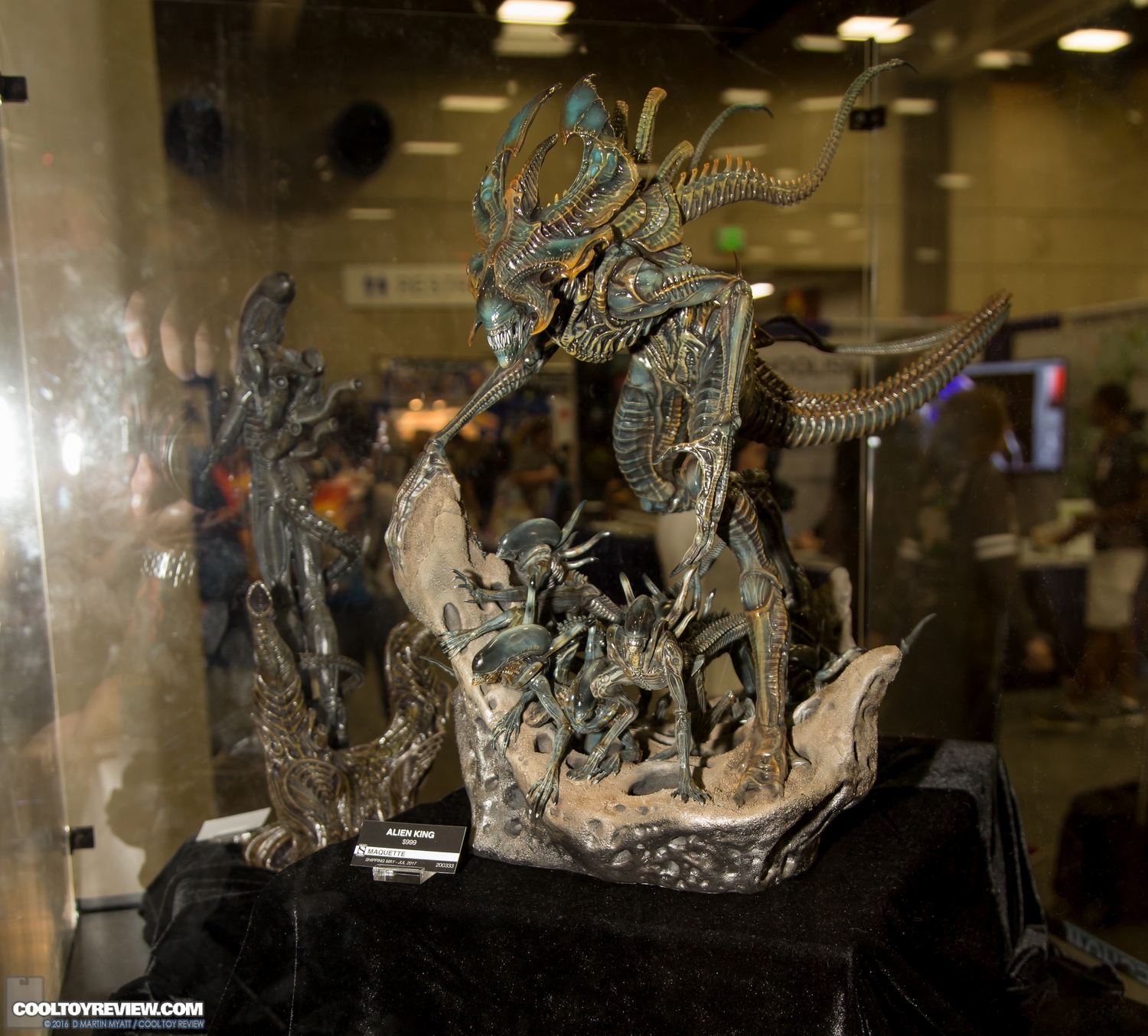 2016-SDCC-Sideshow-Collectibles-013.jpg