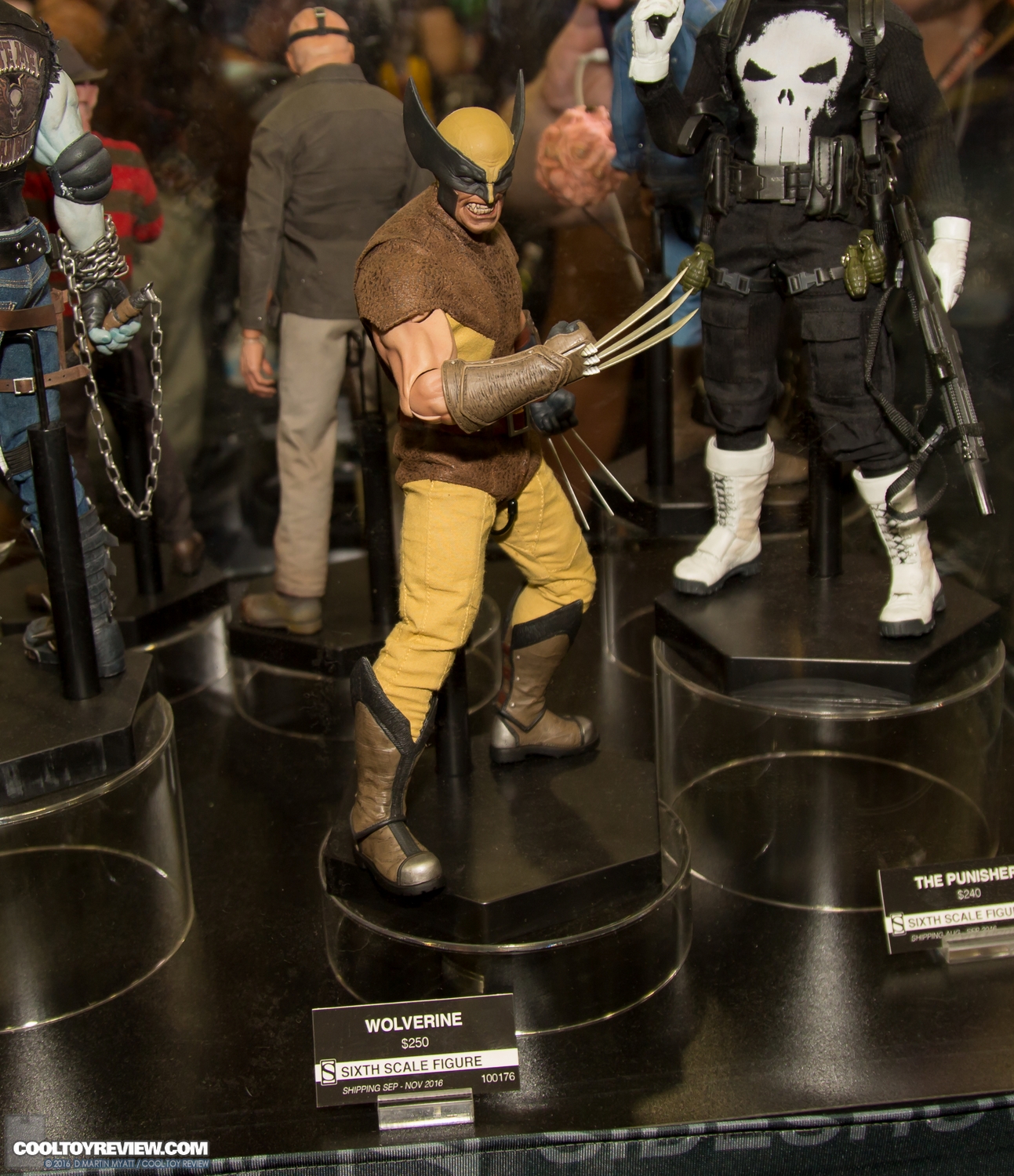 2016-SDCC-Sideshow-Collectibles-037.jpg