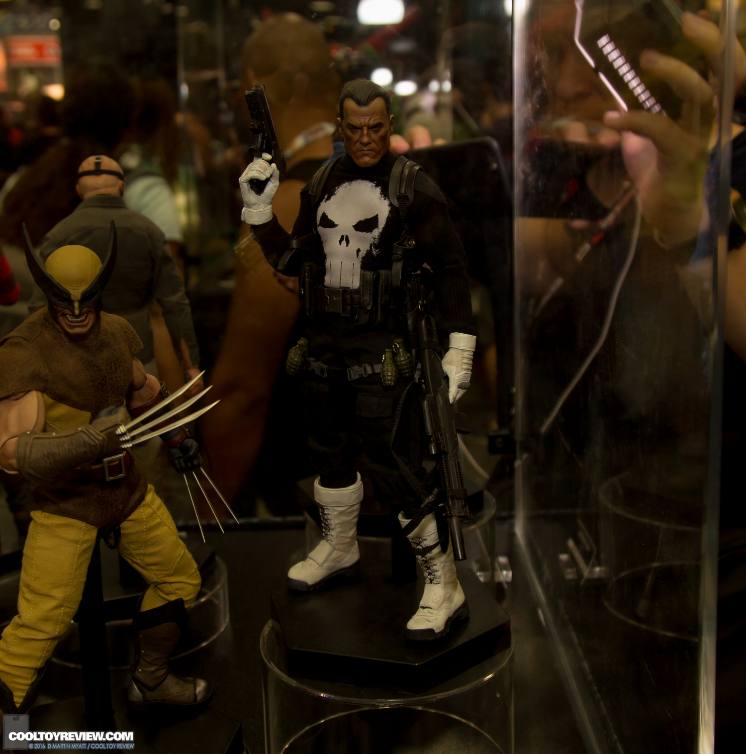 2016-SDCC-Sideshow-Collectibles-038.jpg
