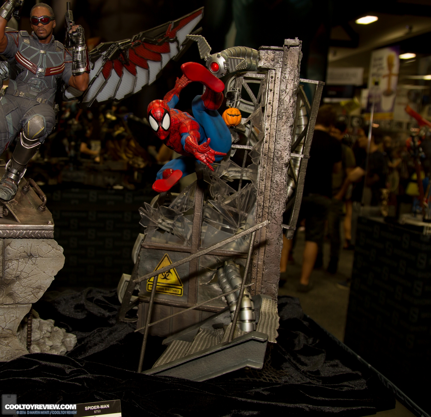 2016-SDCC-Sideshow-Collectibles-040.jpg