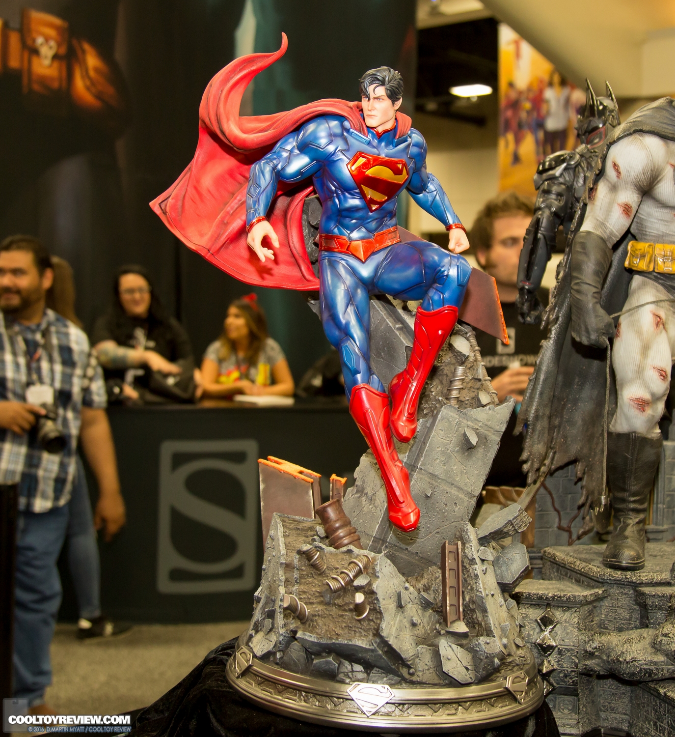 2016-SDCC-Sideshow-Collectibles-045.jpg