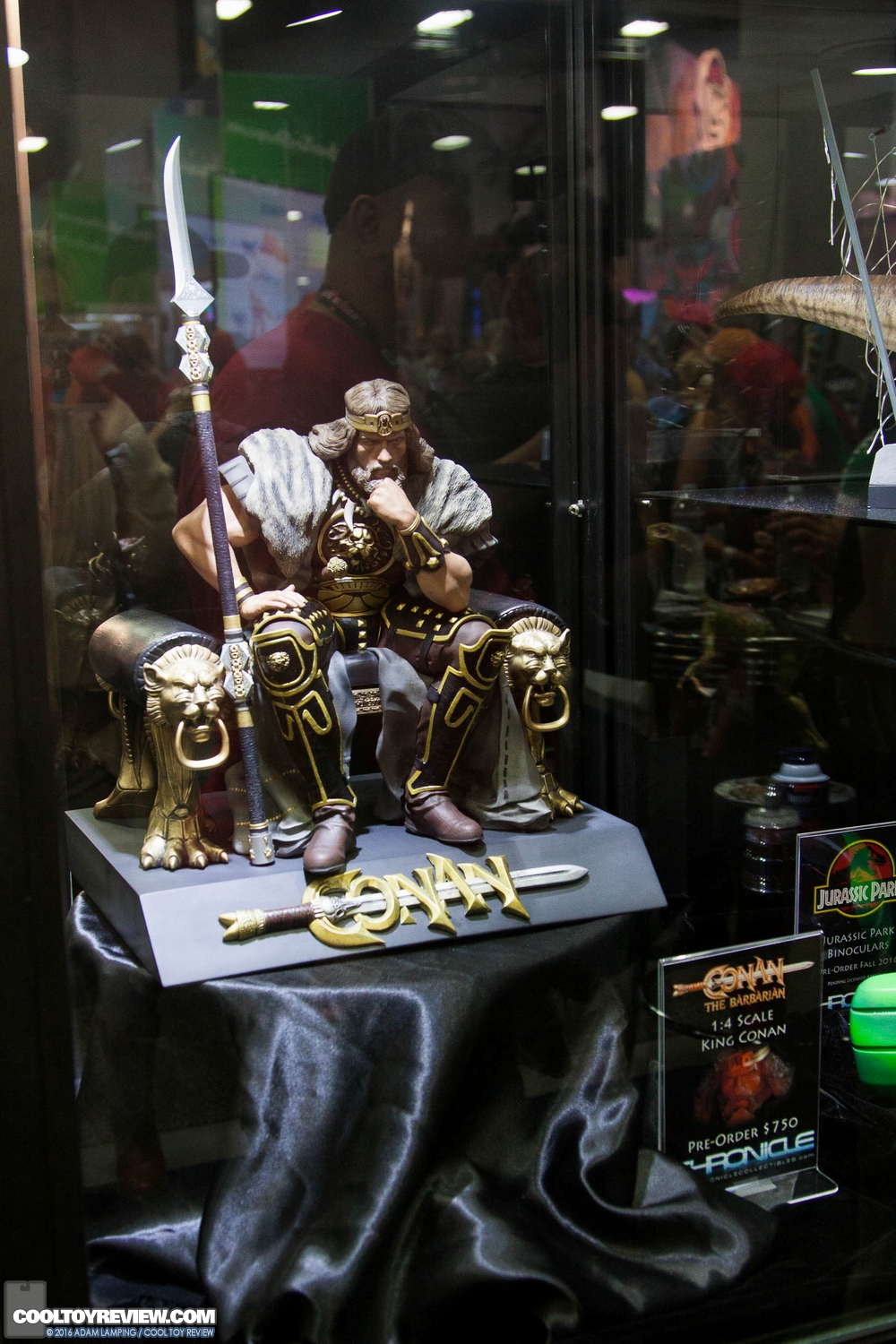 san-diego-comic-con-chronicle-collectibles-booth-002.jpg