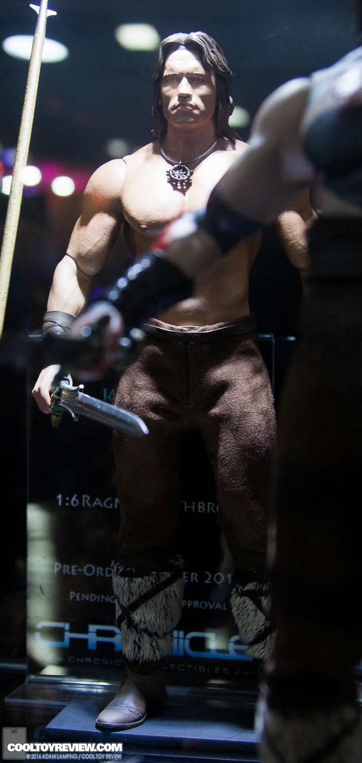 san-diego-comic-con-chronicle-collectibles-booth-025.jpg