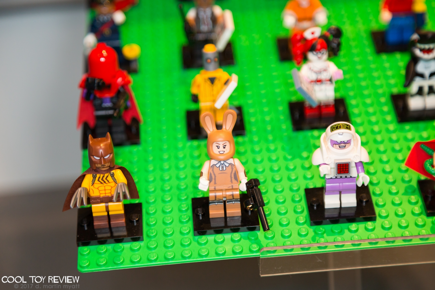 LEGO-2017-International-Toy-Fair-Minifigures-011.jpg