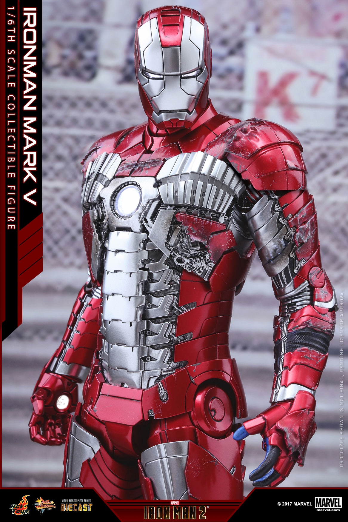HotToys-MMS400D18-Iron-Man-2-Mark-V-Diecast-Collectible-Figure-010.jpg