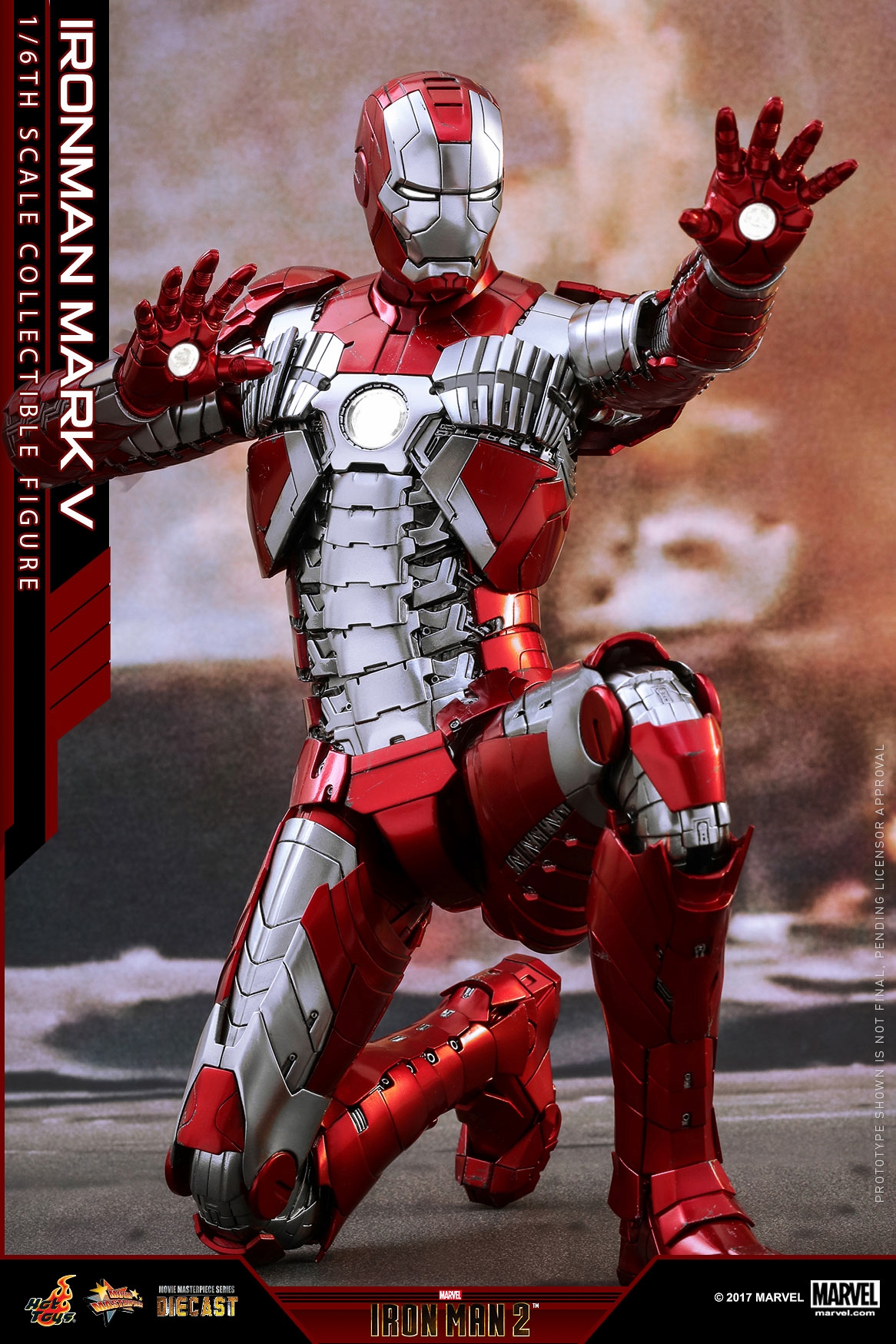 HotToys-MMS400D18-Iron-Man-2-Mark-V-Diecast-Collectible-Figure-011.jpg
