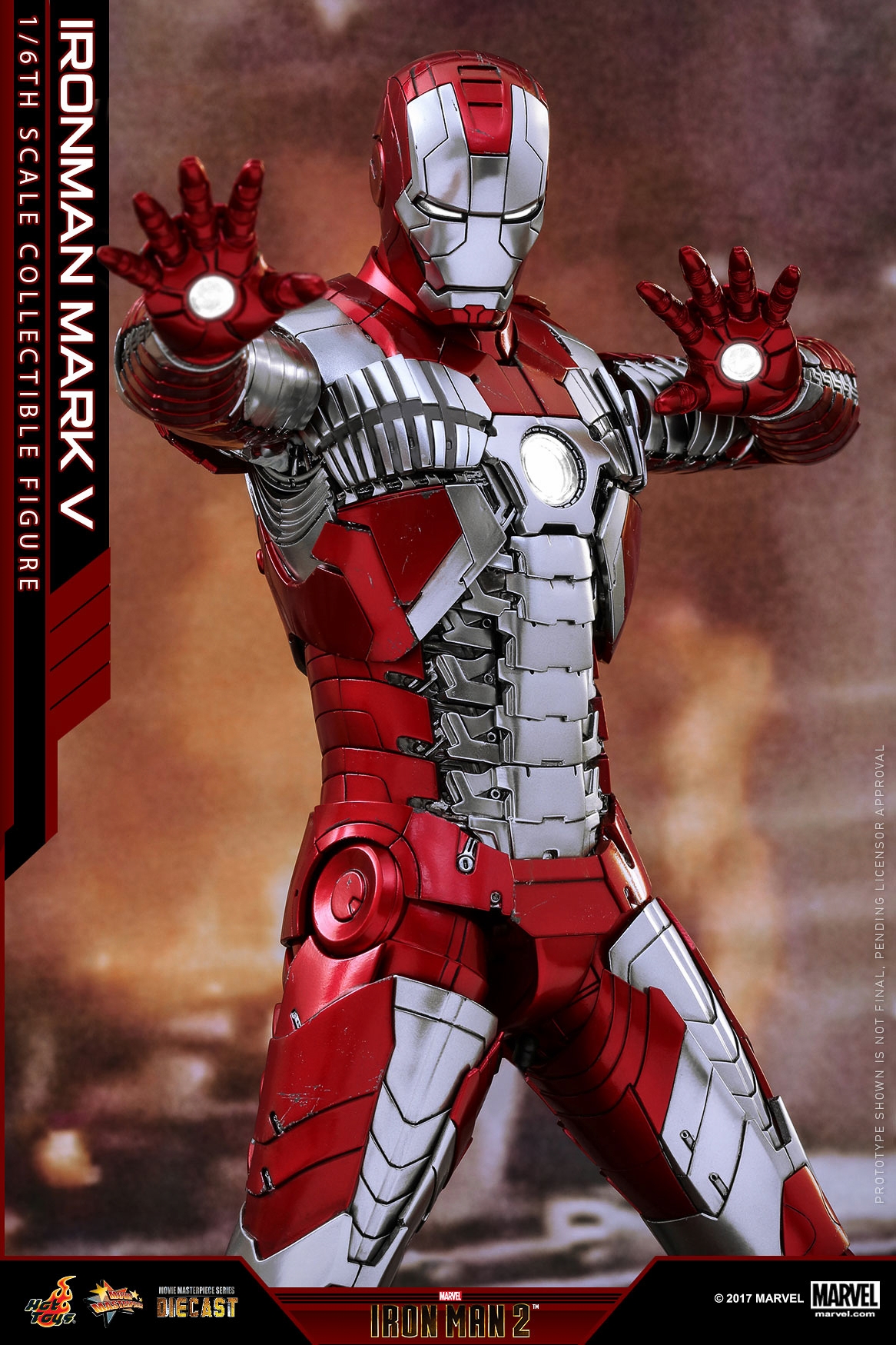 HotToys-MMS400D18-Iron-Man-2-Mark-V-Diecast-Collectible-Figure-012.jpg