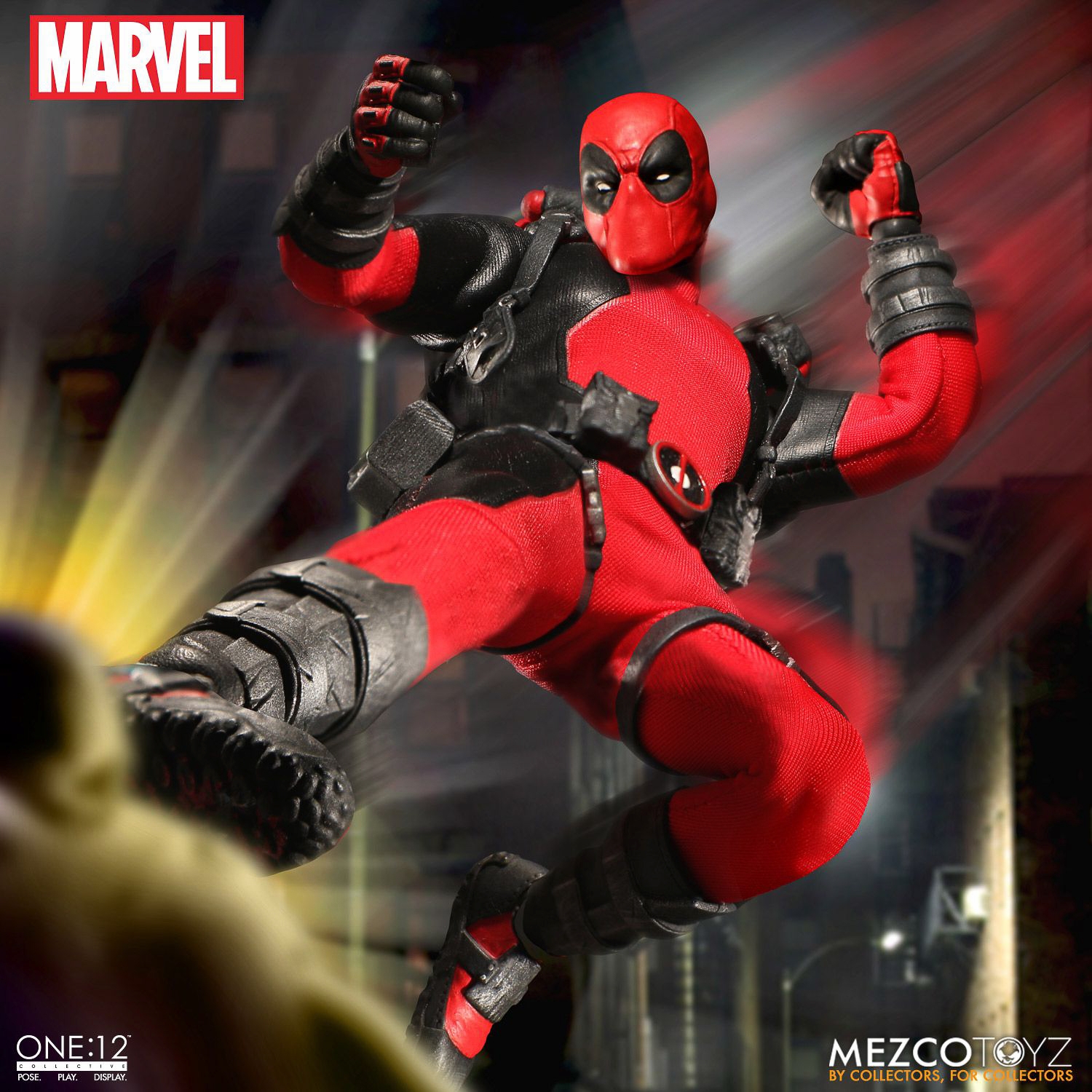 Mezco-Toyz-Marvel-Comics-Deadpool-One-12-004.jpg