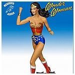 Tweeterhead-Lynda-Carter-Wonder-Woman-Statue-005.jpg