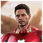 Hot-Toys-MMS473D23-Avengers-Infinity-War-Iron-Man-Collectible-Figure-020.jpg