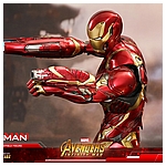 Hot-Toys-MMS473D23-Avengers-Infinity-War-Iron-Man-Collectible-Figure-025.jpg