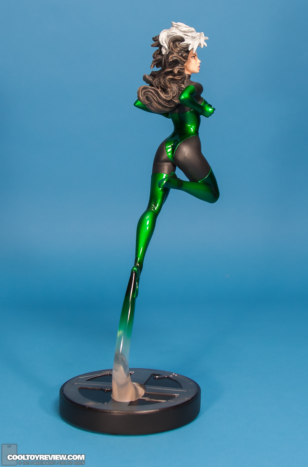 rogue bowen statue