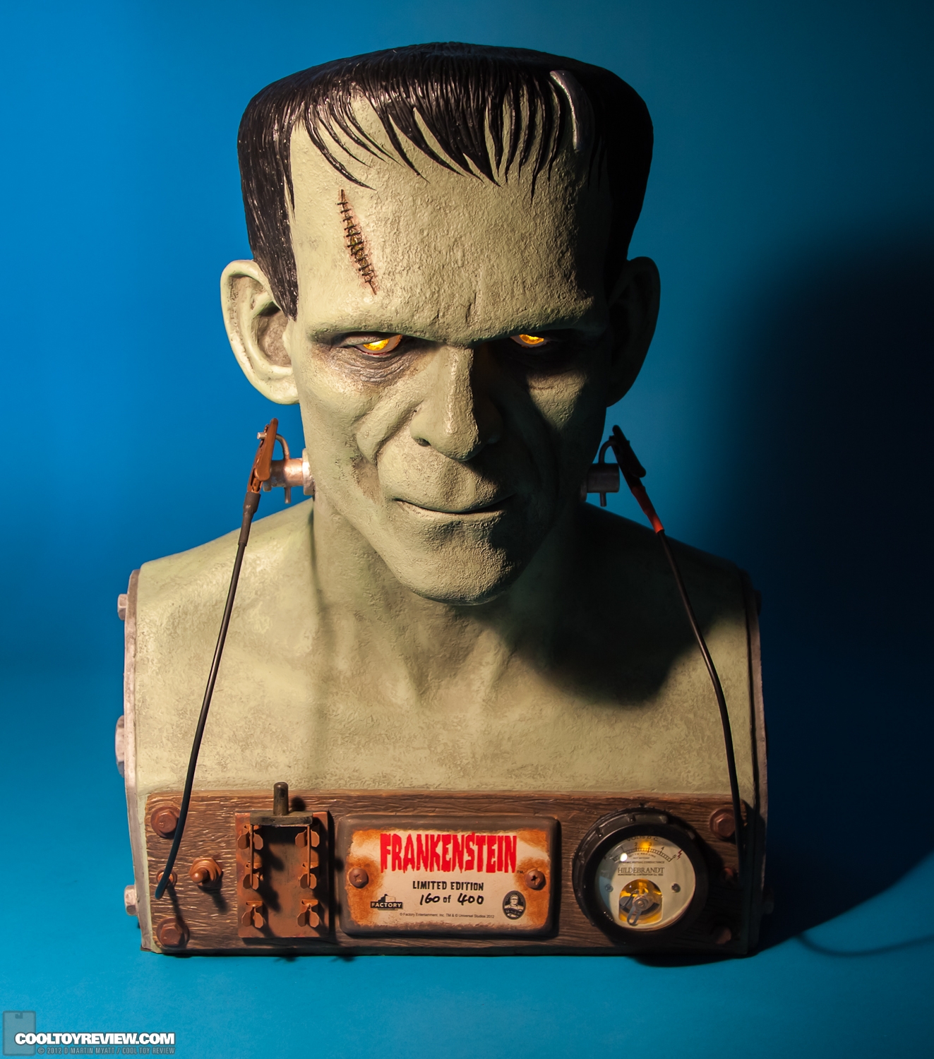 Frankenstein_Monster_Bust_Factory_Entertainment-11.jpg