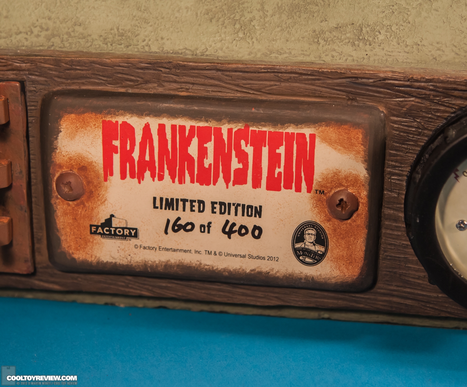 Frankenstein_Monster_Bust_Factory_Entertainment-19.jpg