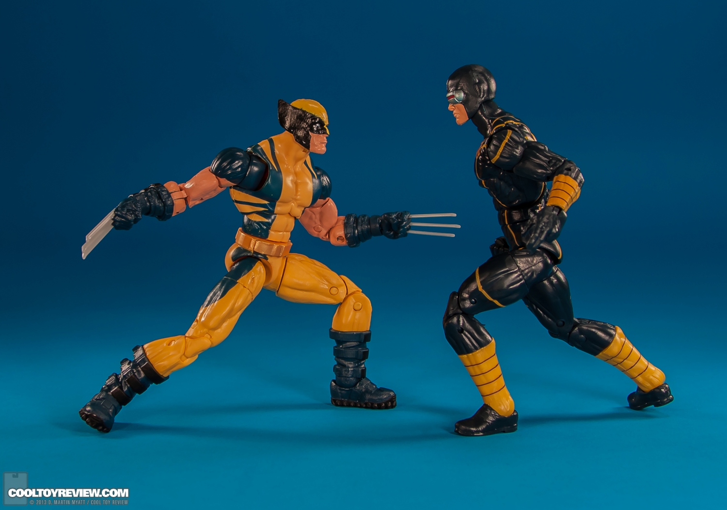 Cyclops-Wolverine-Marvel-Legends-Puck-Series-Hasbro-011.jpg