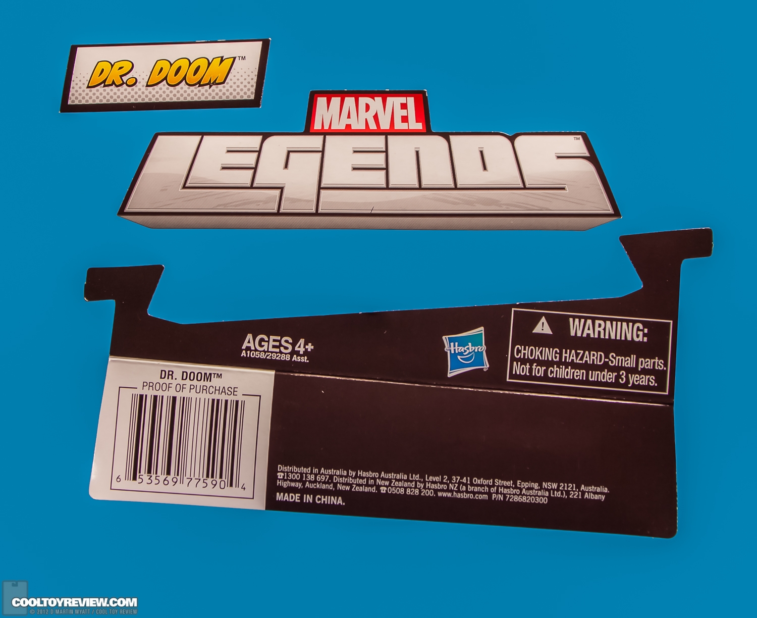 Dr_Doom_Marvel_Legends_Hasbro-24.jpg