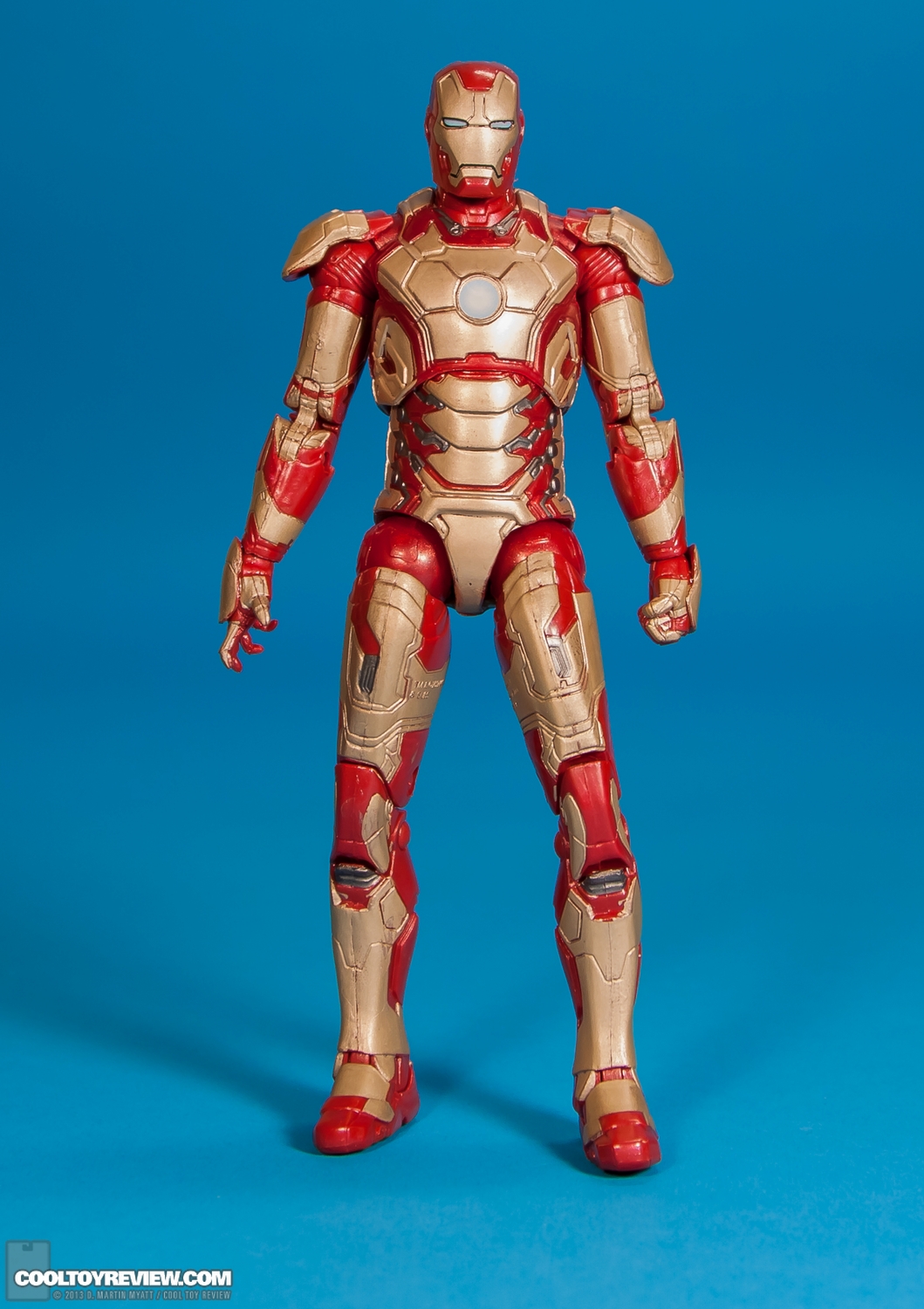 Iron-Man-Mark-42-Marvel-Legends-Iron-Monger-Series-001.jpg