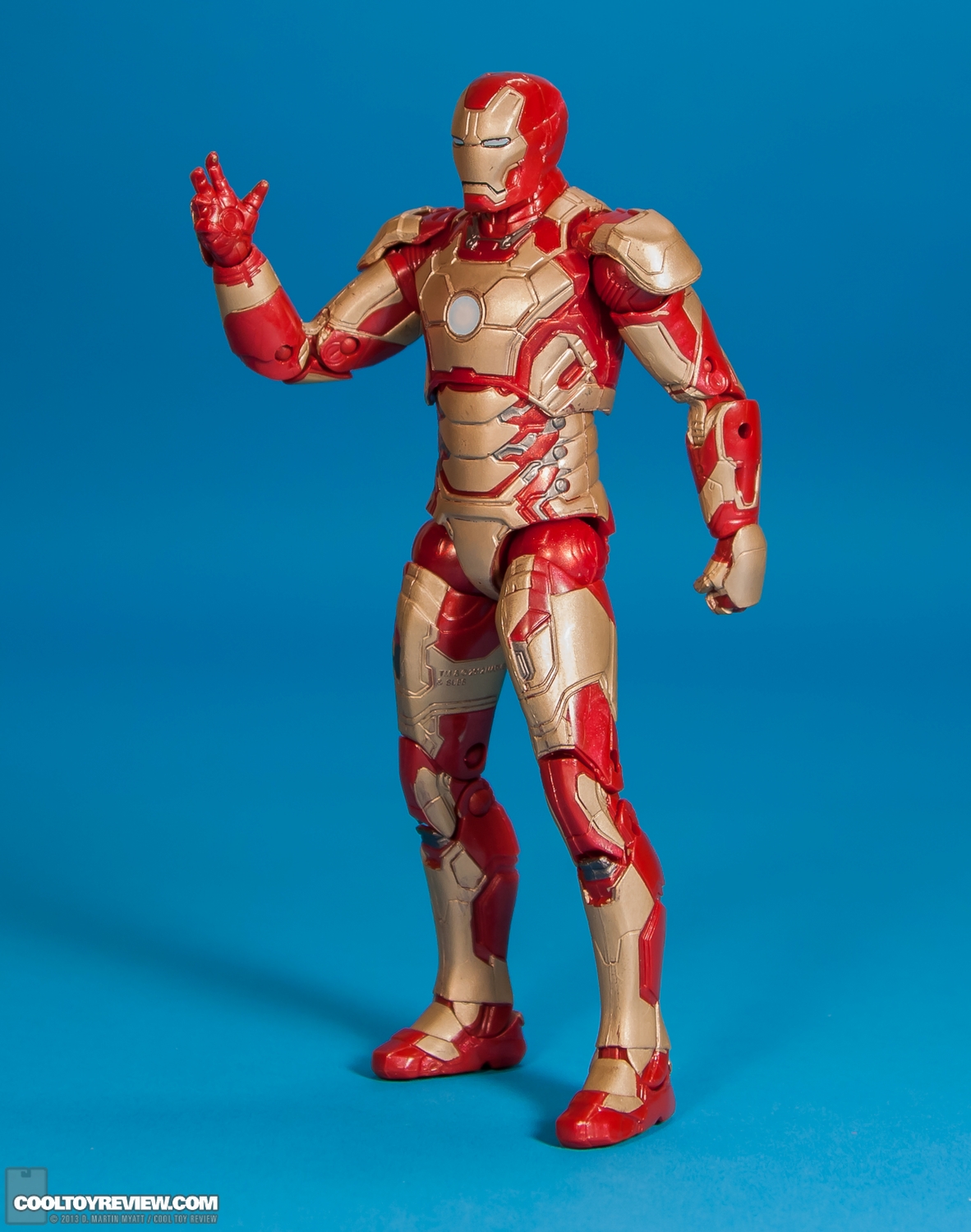 Iron-Man-Mark-42-Marvel-Legends-Iron-Monger-Series-003.jpg