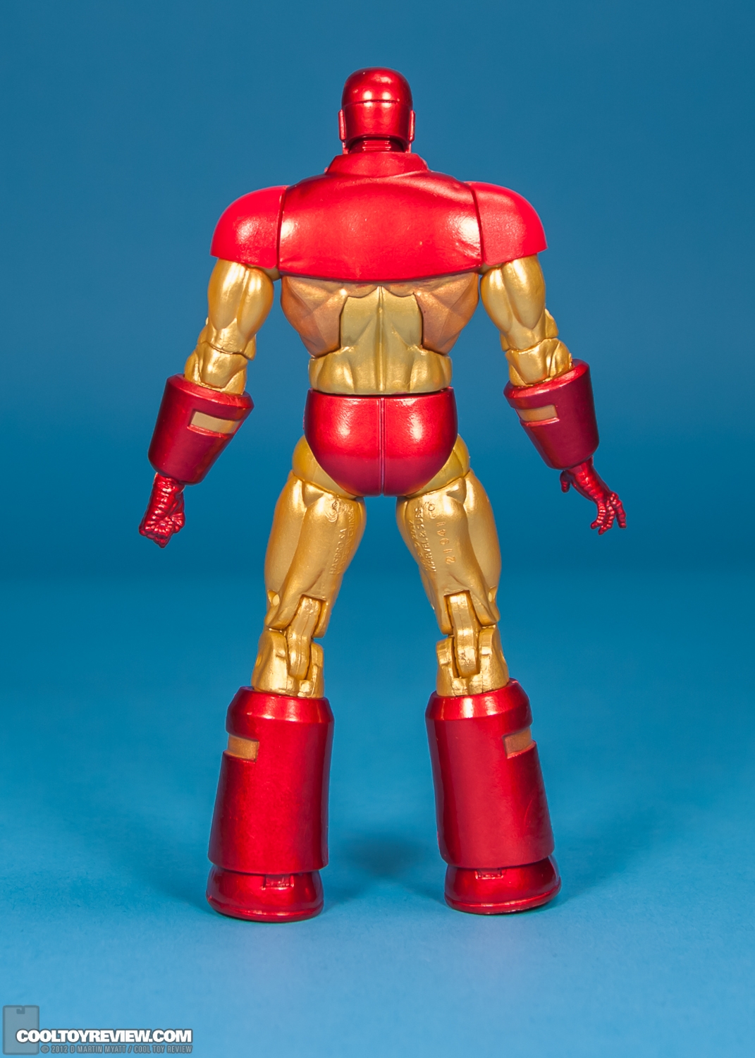 Iron_Man_Neo-Classic_Marvel_Legends_Hasbro-04.jpg