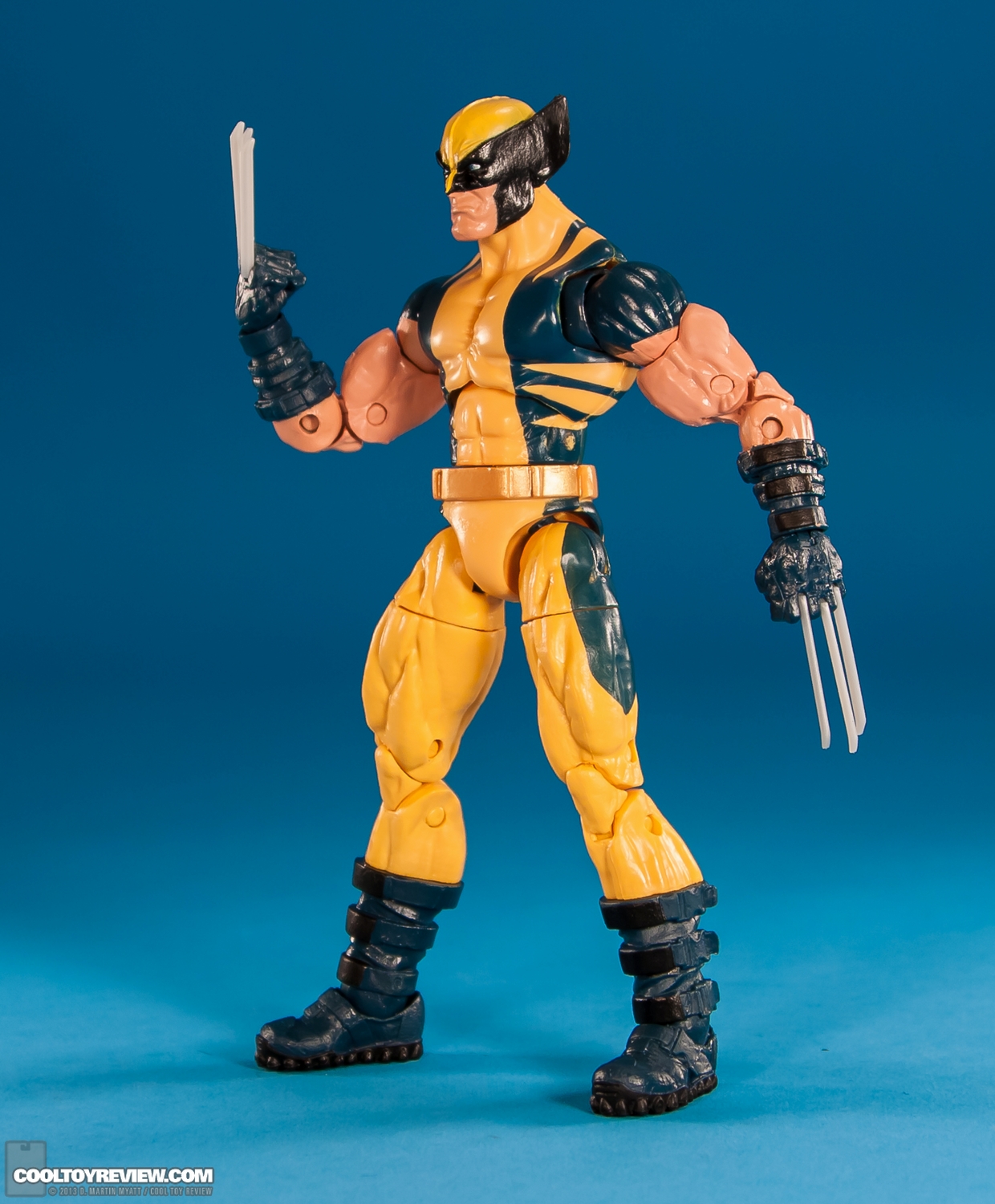 Wolverine-Marvel-Legends-Puck-Series-Hasbro-003.jpg
