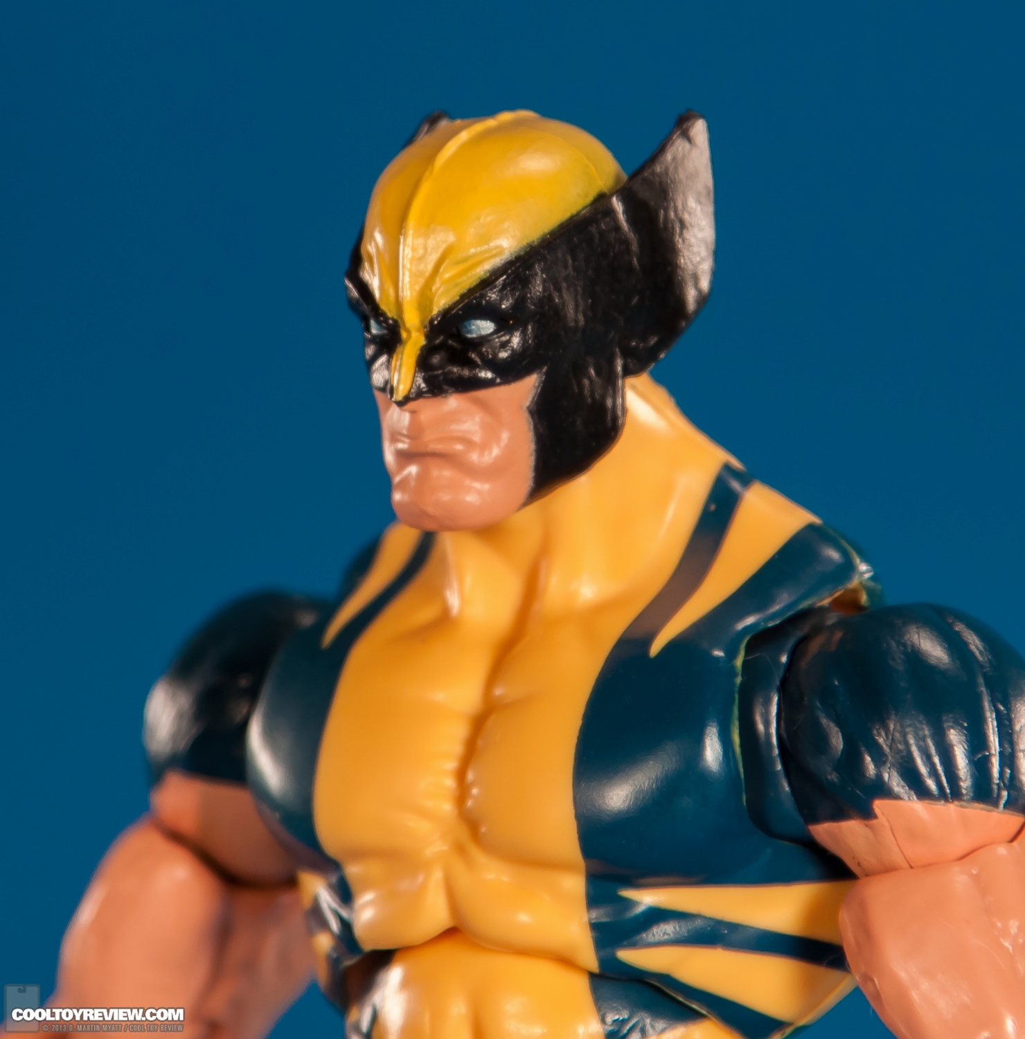 Wolverine-Marvel-Legends-Puck-Series-Hasbro-007.jpg