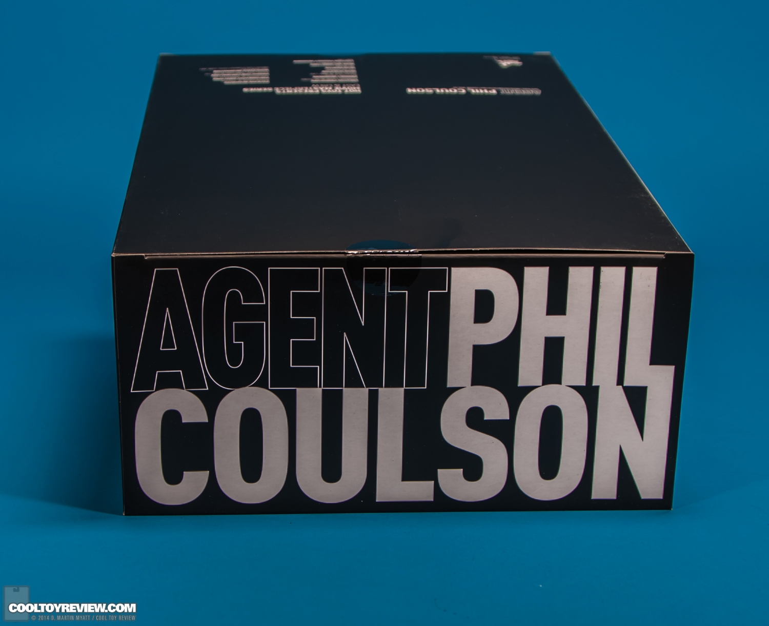 Agent-Phil-Coulson-Avengers-MMS-189-Hot-Toys-036.jpg