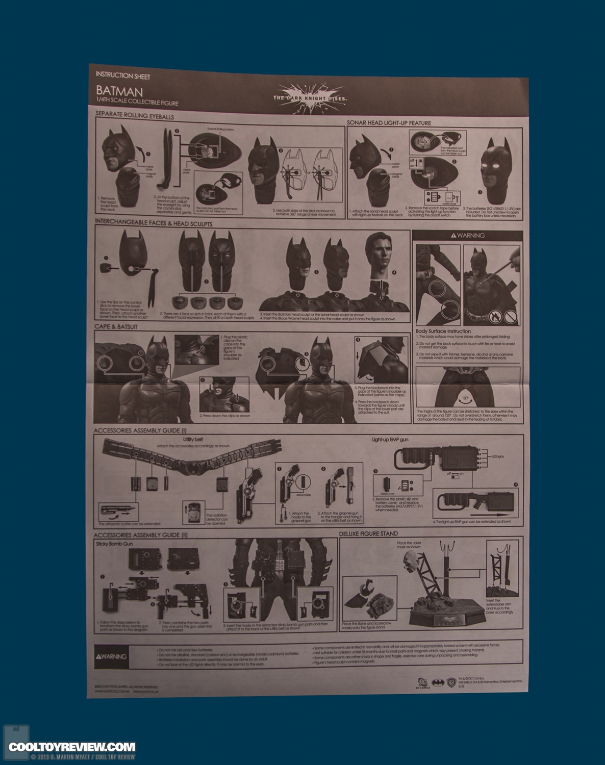 Batman-QS001-Quarter-Scale-Figure-Hot-Toys-044.jpg