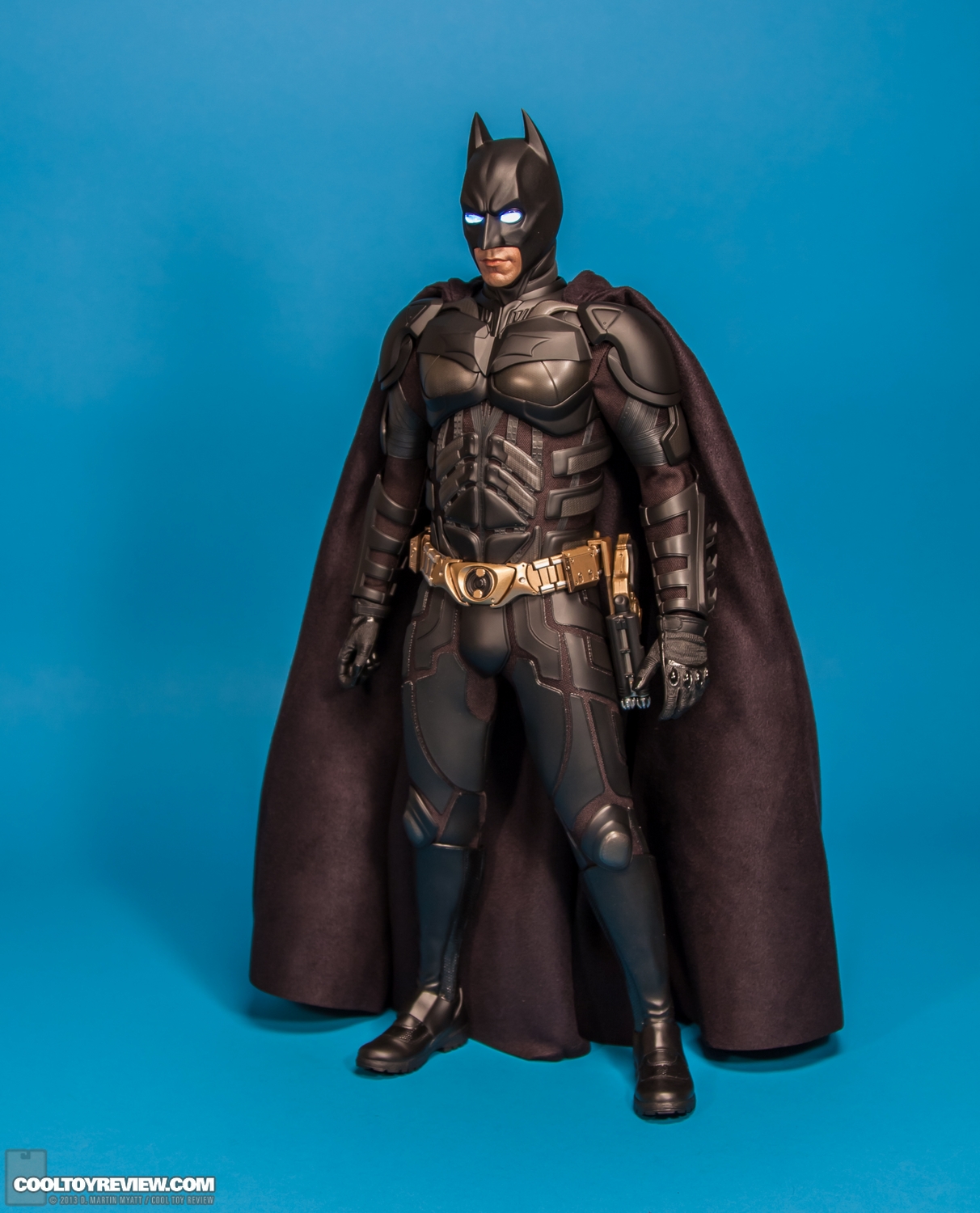 Batman-QS001-Quarter-Scale-Figure-Hot-Toys-046.jpg