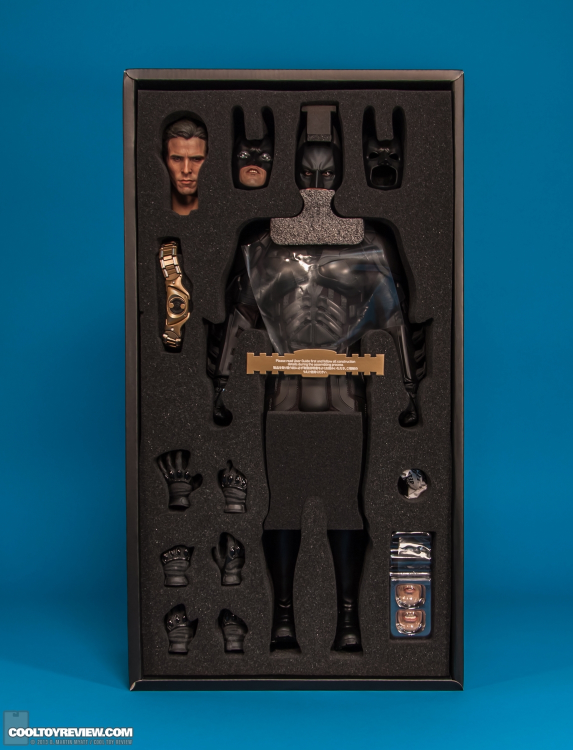 Batman-QS001-Quarter-Scale-Figure-Hot-Toys-069.jpg