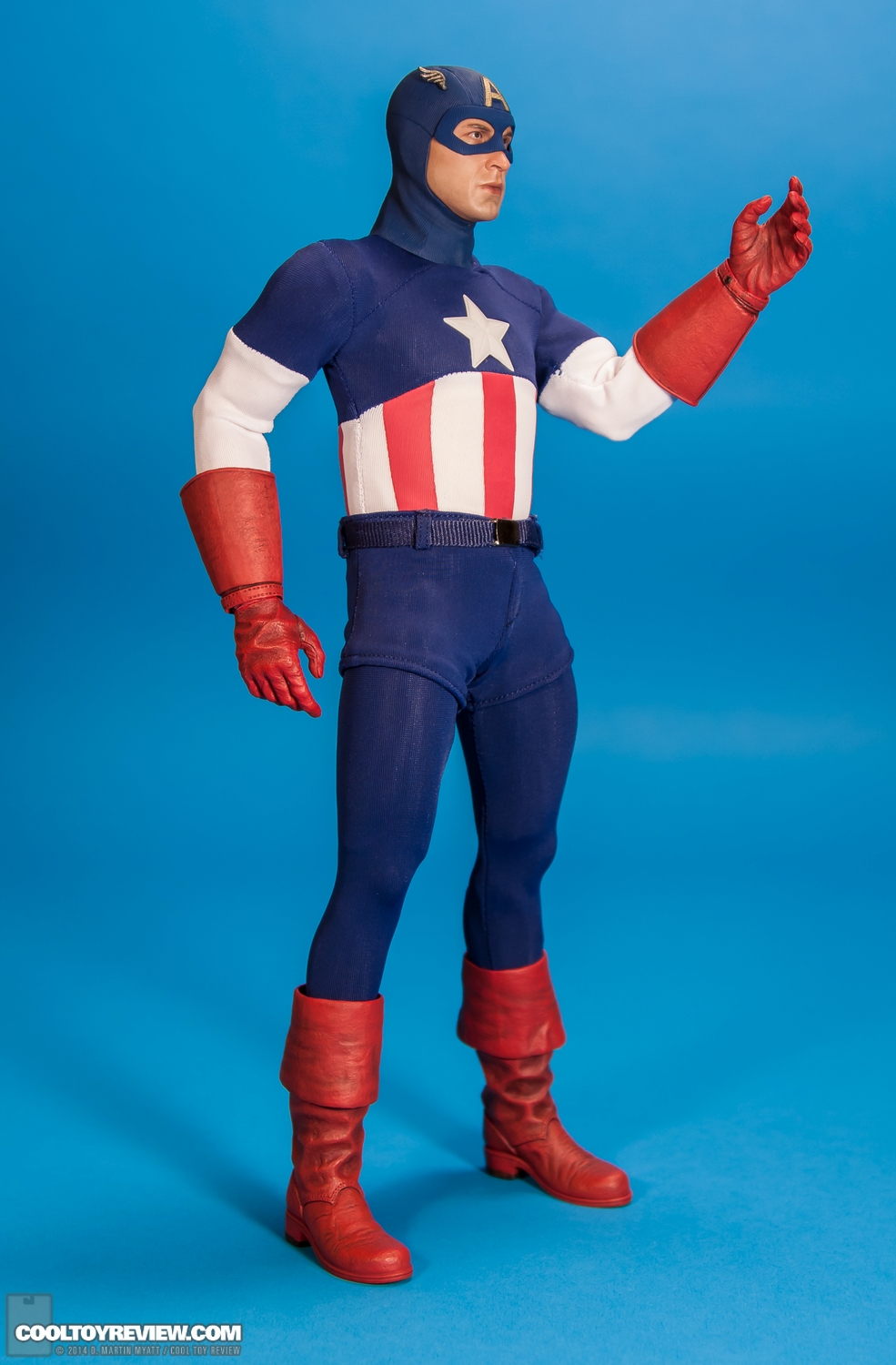 Captain-America-Star-Spangled-Man-MMS-205-Hot-Toys-002.jpg