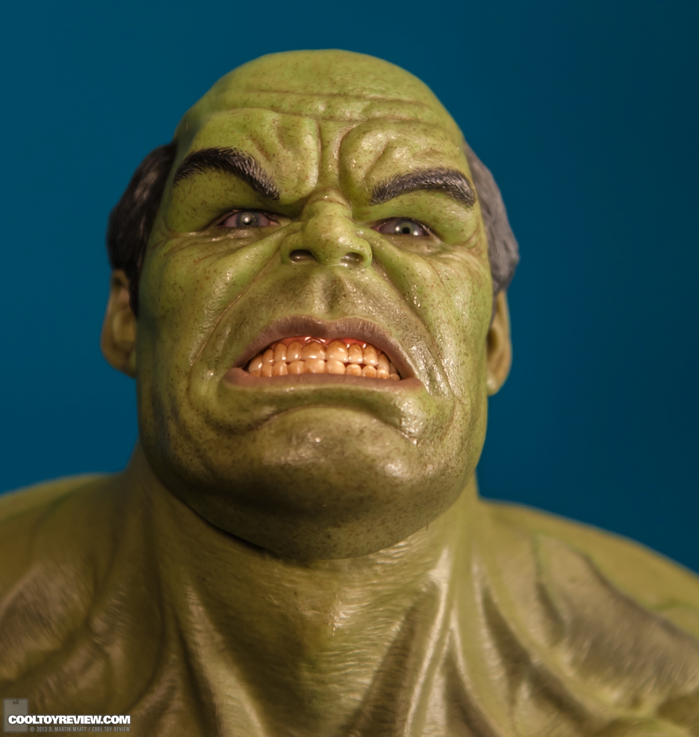 Hulk-Avengers-Movie-Masterpiece-Series-Hot-Toys-012.jpg
