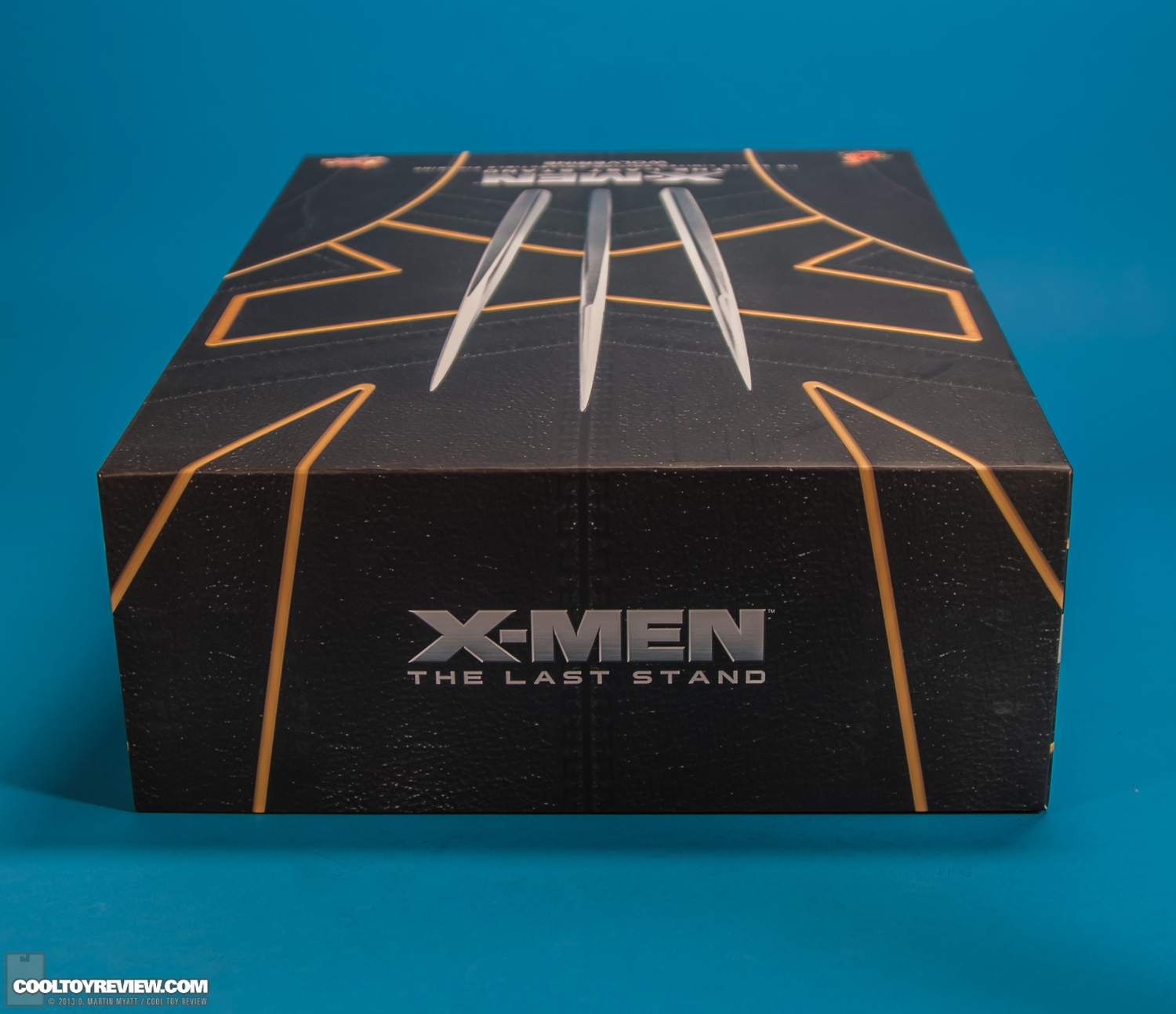 Wolverine-X-Men-3-Movie_Masterpiece-Series-Hot-Toys-019.jpg