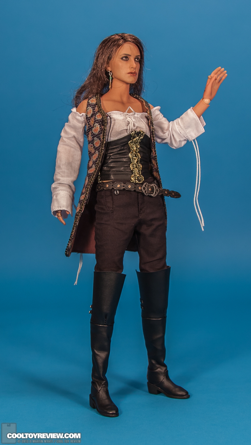 Angelica_Disney_Pirates_Of_The_Caribbean_Hot_Toys-06.jpg