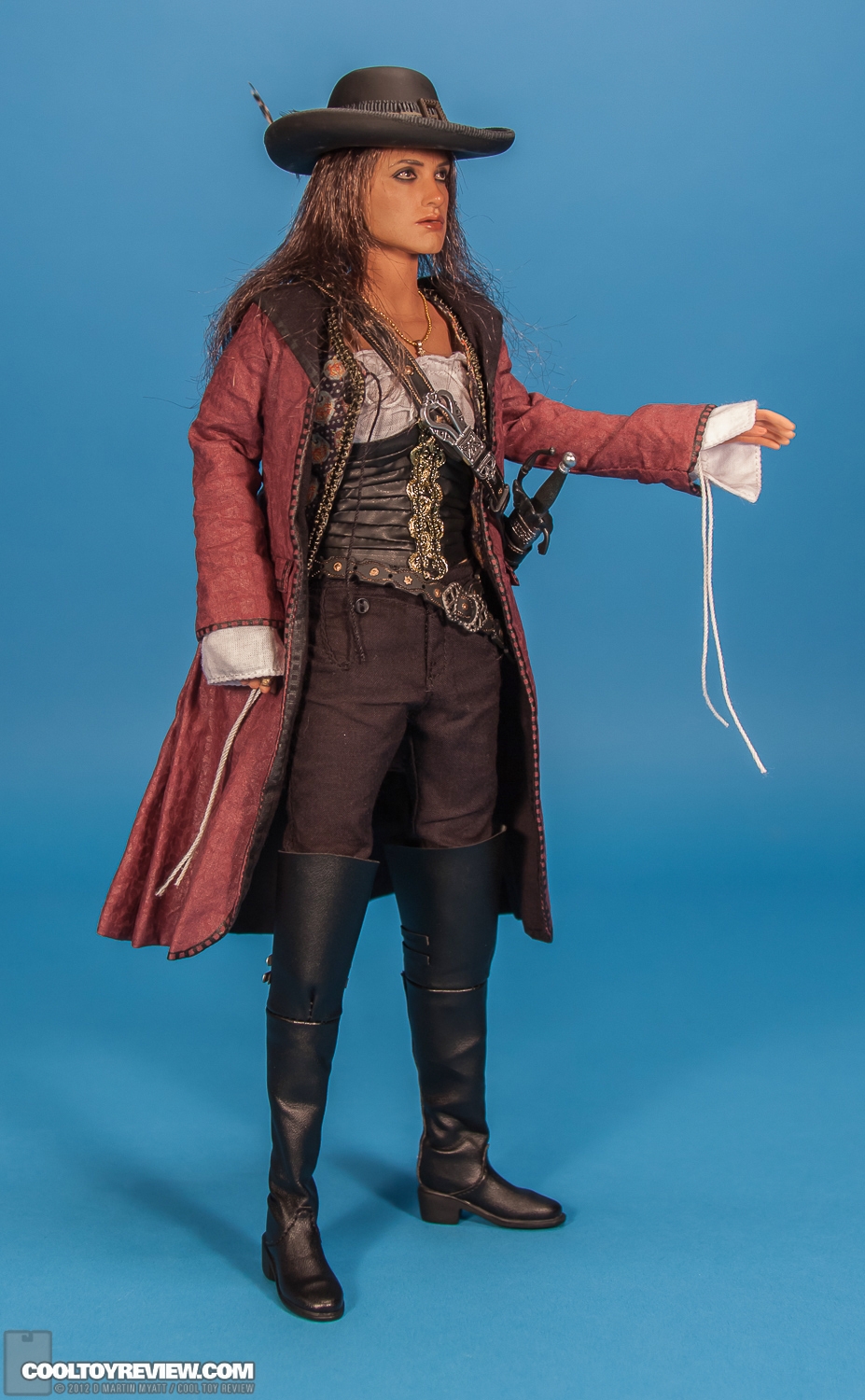Angelica_Disney_Pirates_Of_The_Caribbean_Hot_Toys-14.jpg