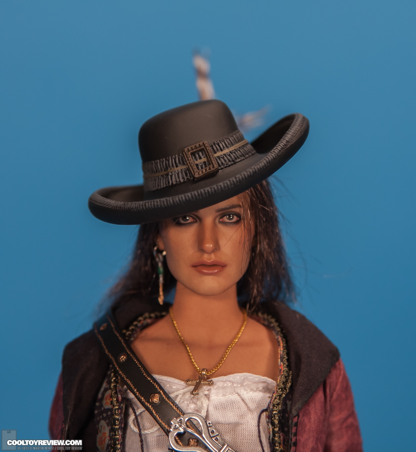 Angelica_Disney_Pirates_Of_The_Caribbean_Hot_Toys-29.jpg