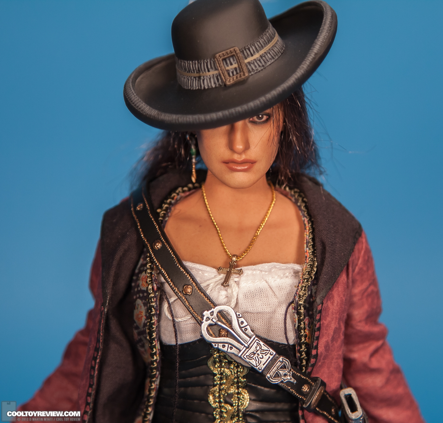 Angelica_Disney_Pirates_Of_The_Caribbean_Hot_Toys-30.jpg