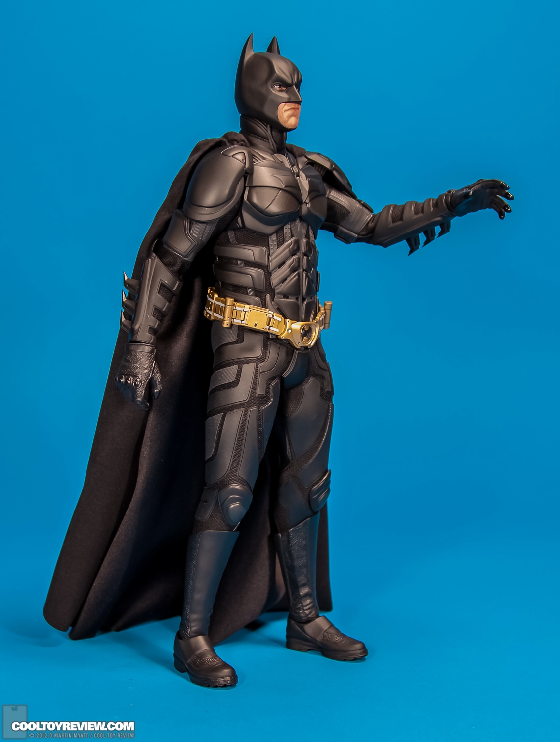 Batman_Dark_Knight_Rises_Hot_Toys-02.jpg