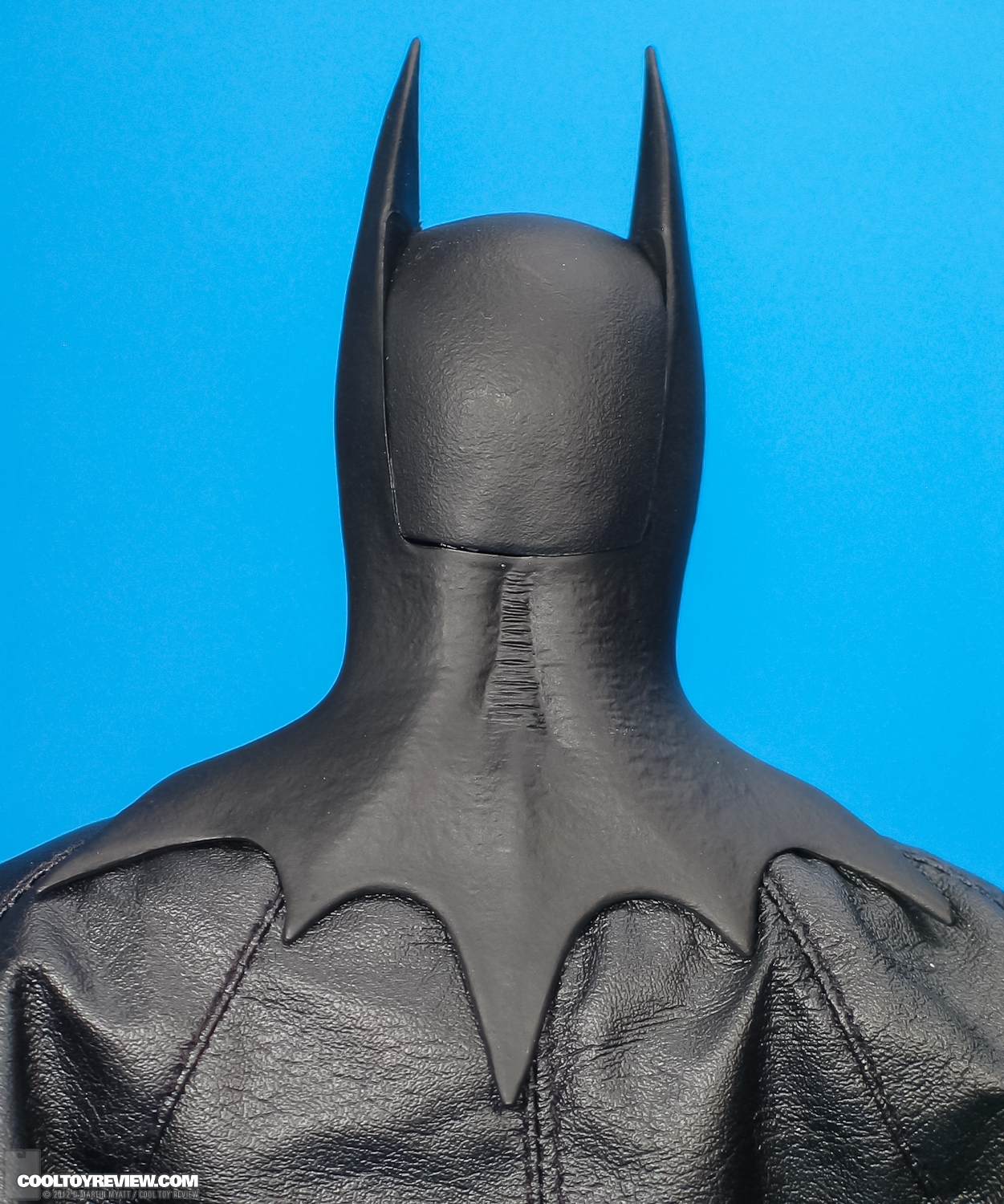 Batman_Michael_Keaton_1989_Hot_Toys_DX-08.jpg