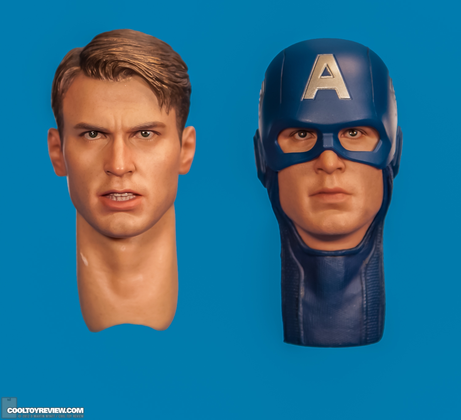 Captain_America_Avengers_Hot_Toys-23.jpg