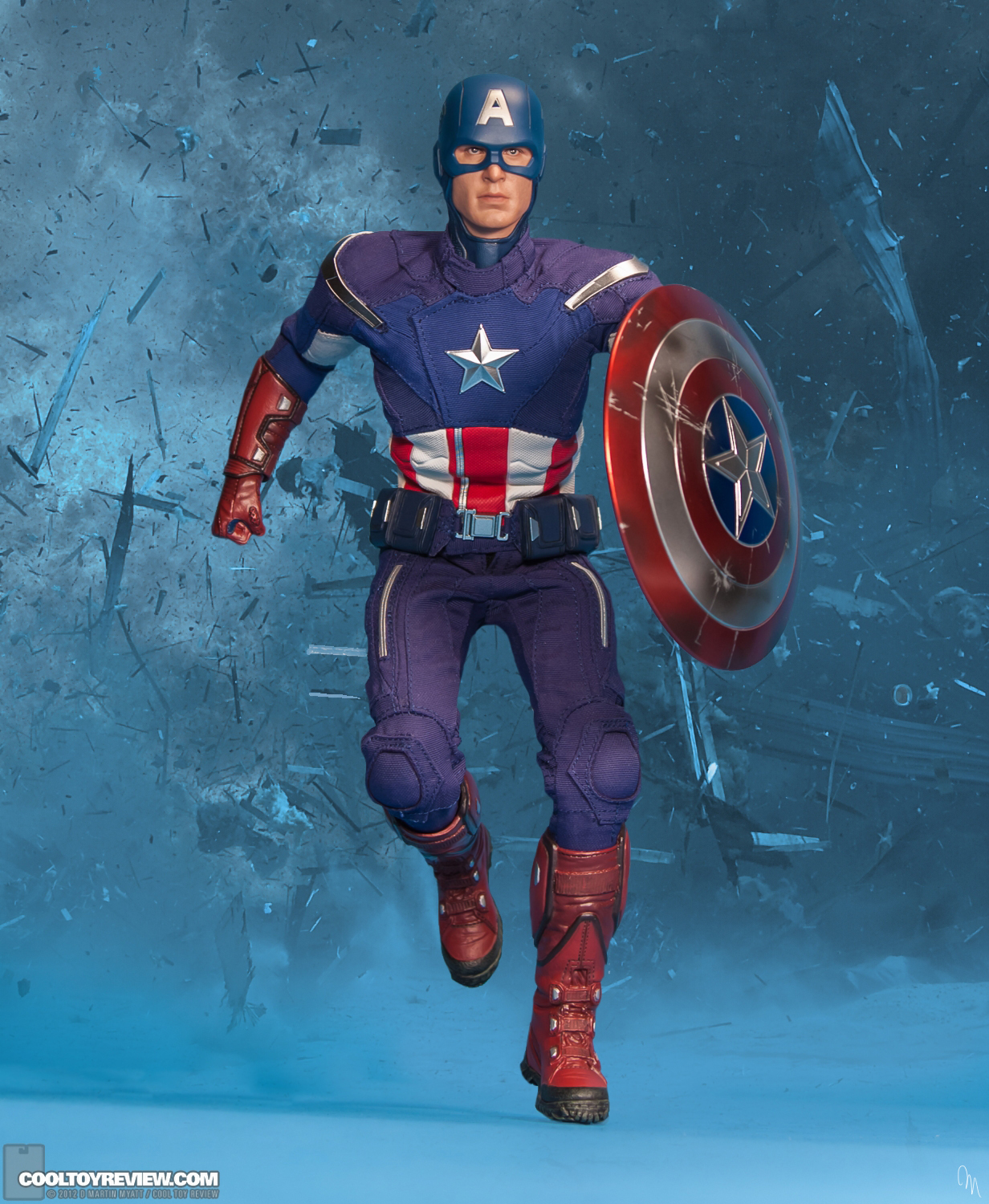 Captain_America_Avengers_Hot_Toys-32.jpg
